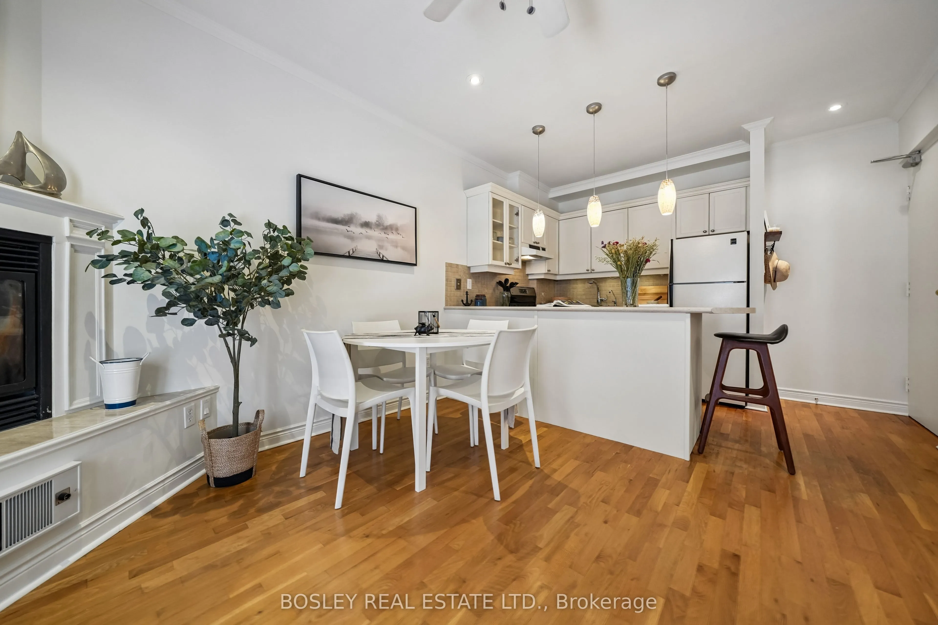 15 Glen Manor Drive #204