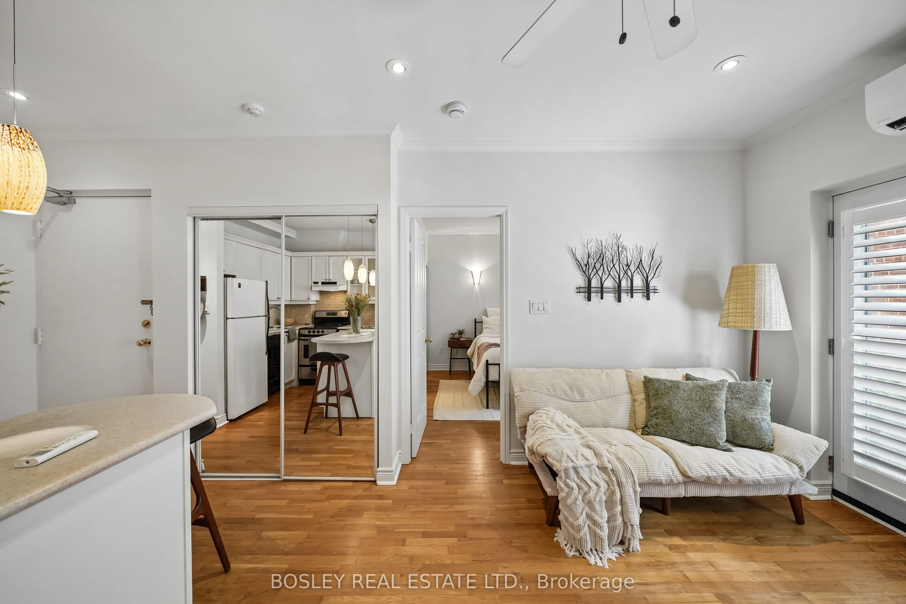 15 Glen Manor Drive #204