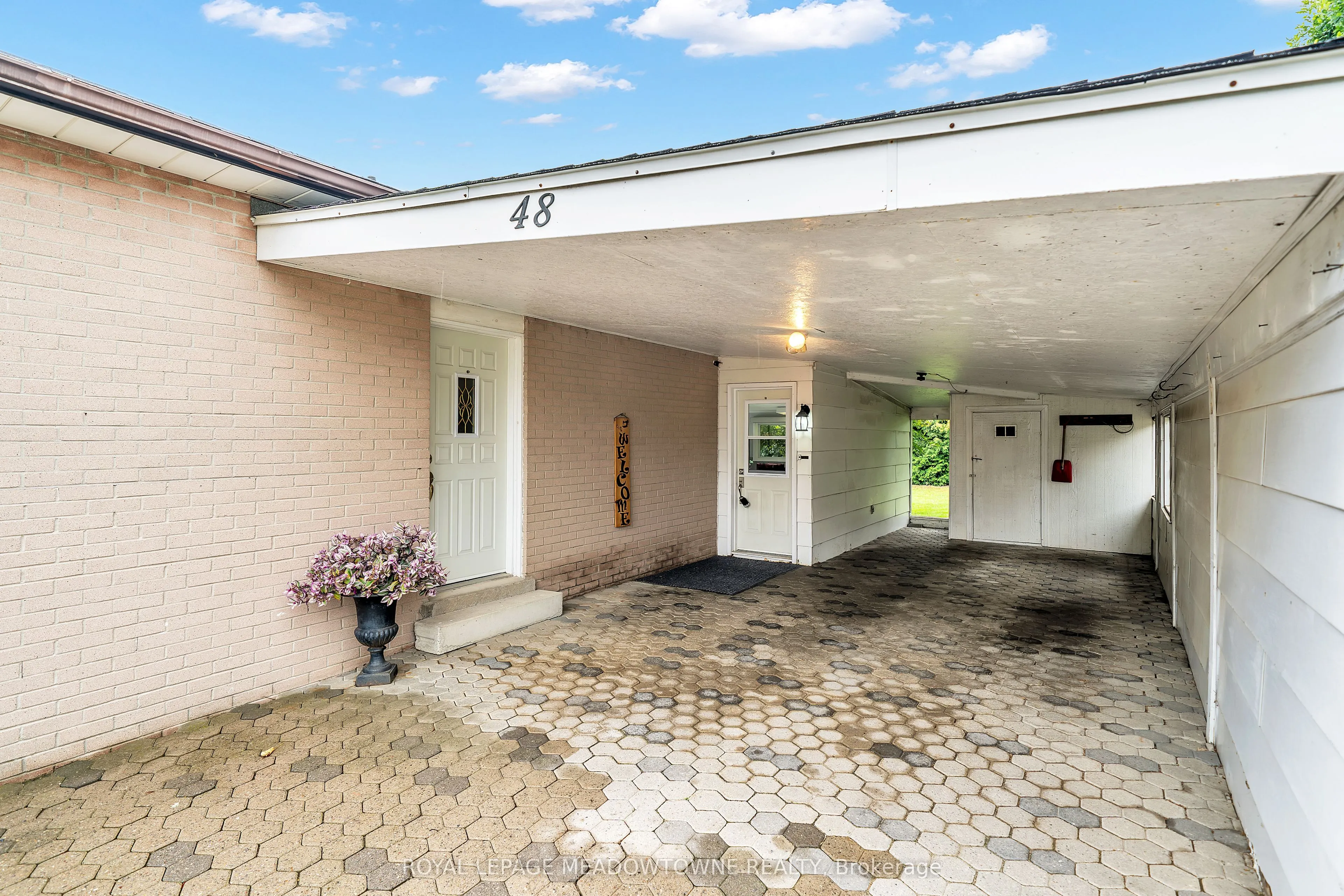 48 Garside Avenue