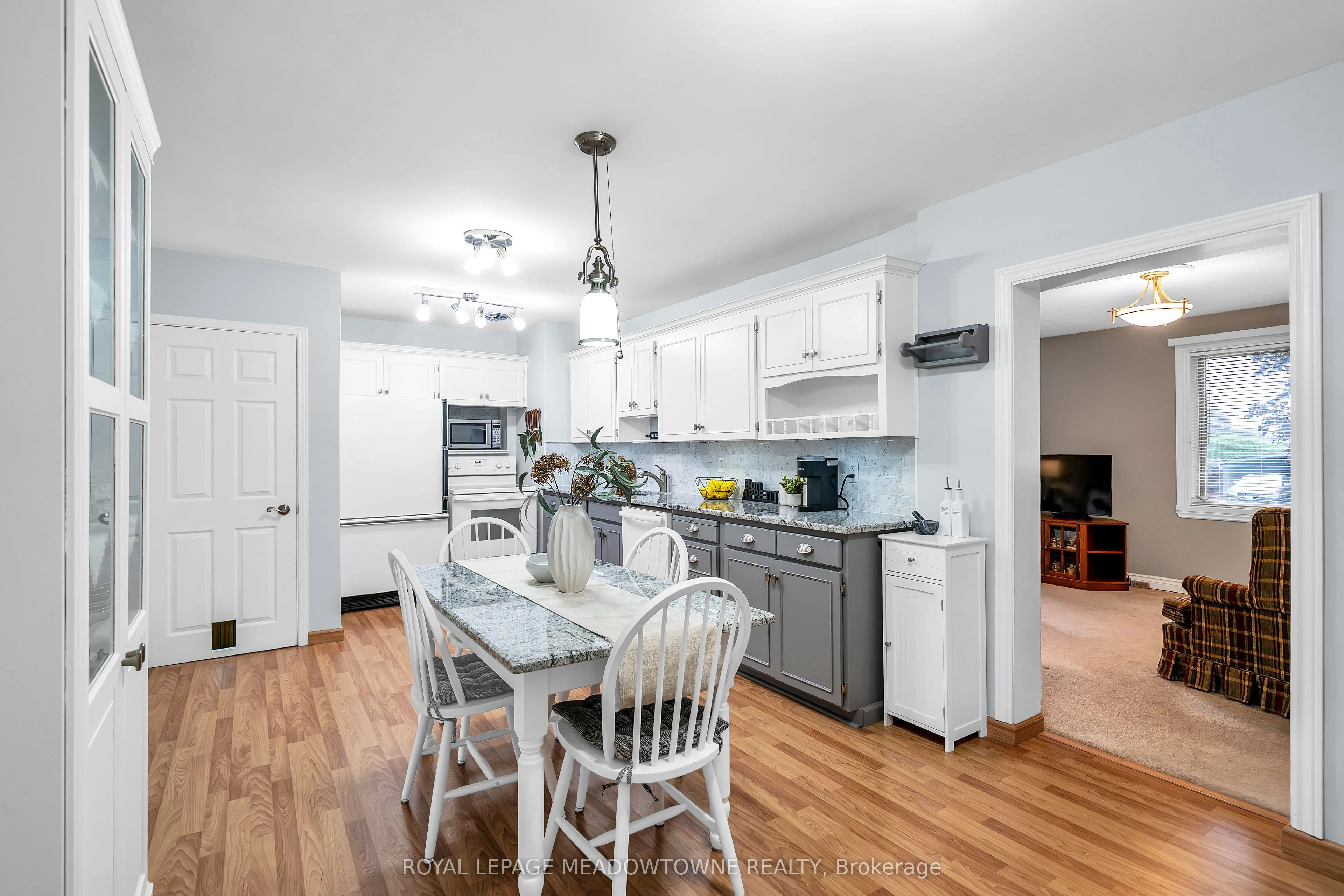 48 Garside Avenue