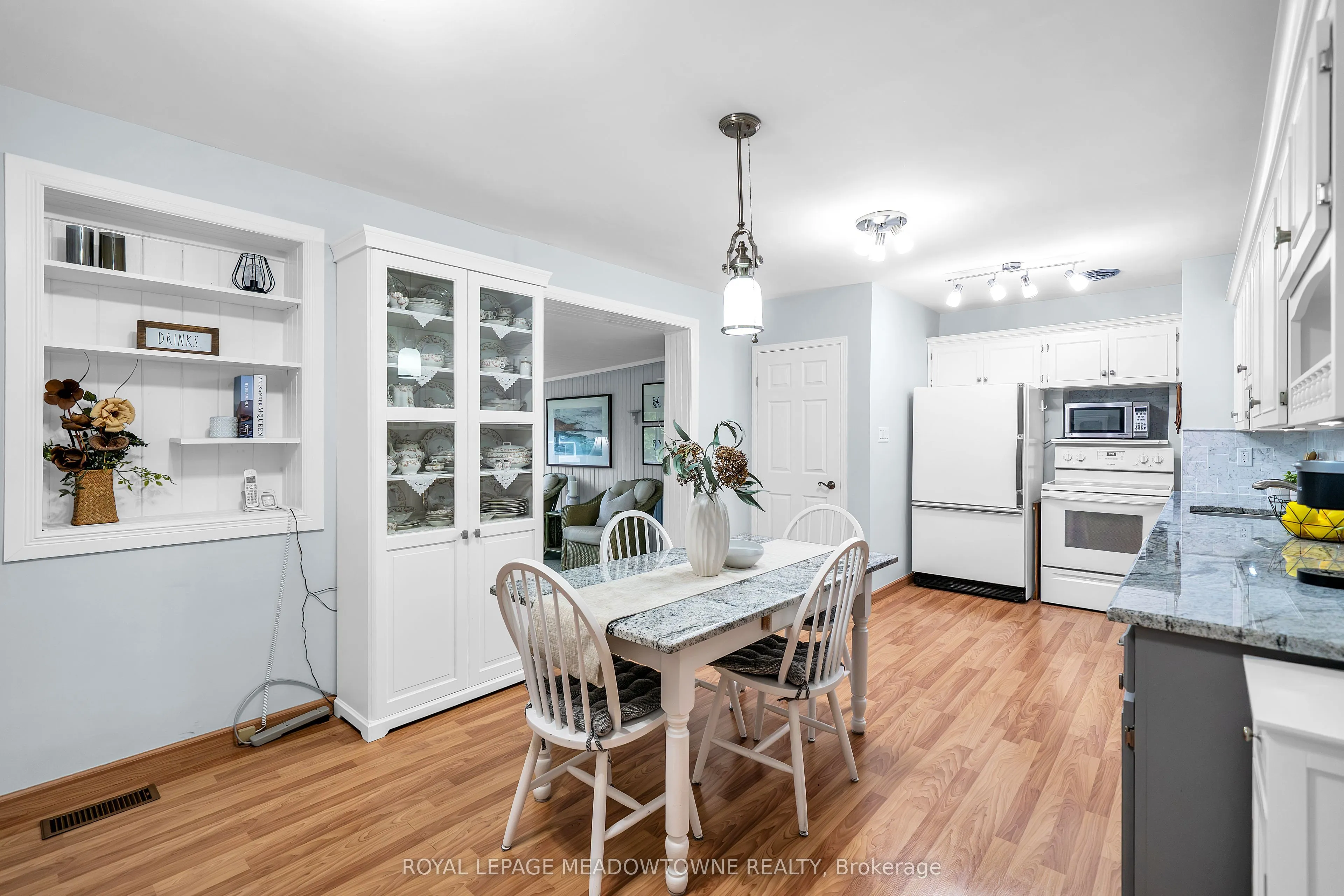 48 Garside Avenue