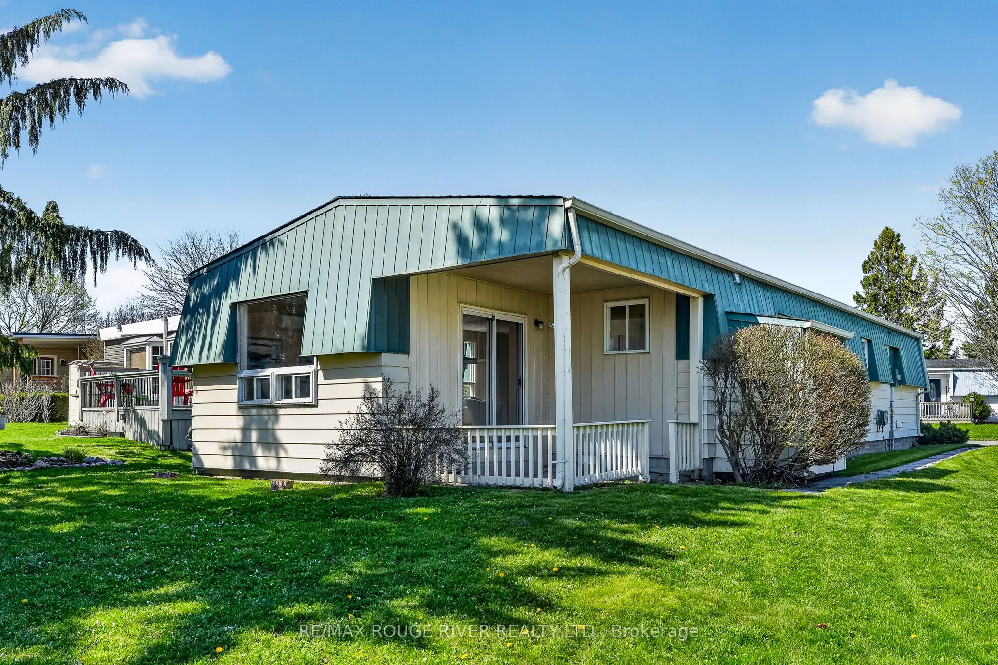 22 Eastbank Road