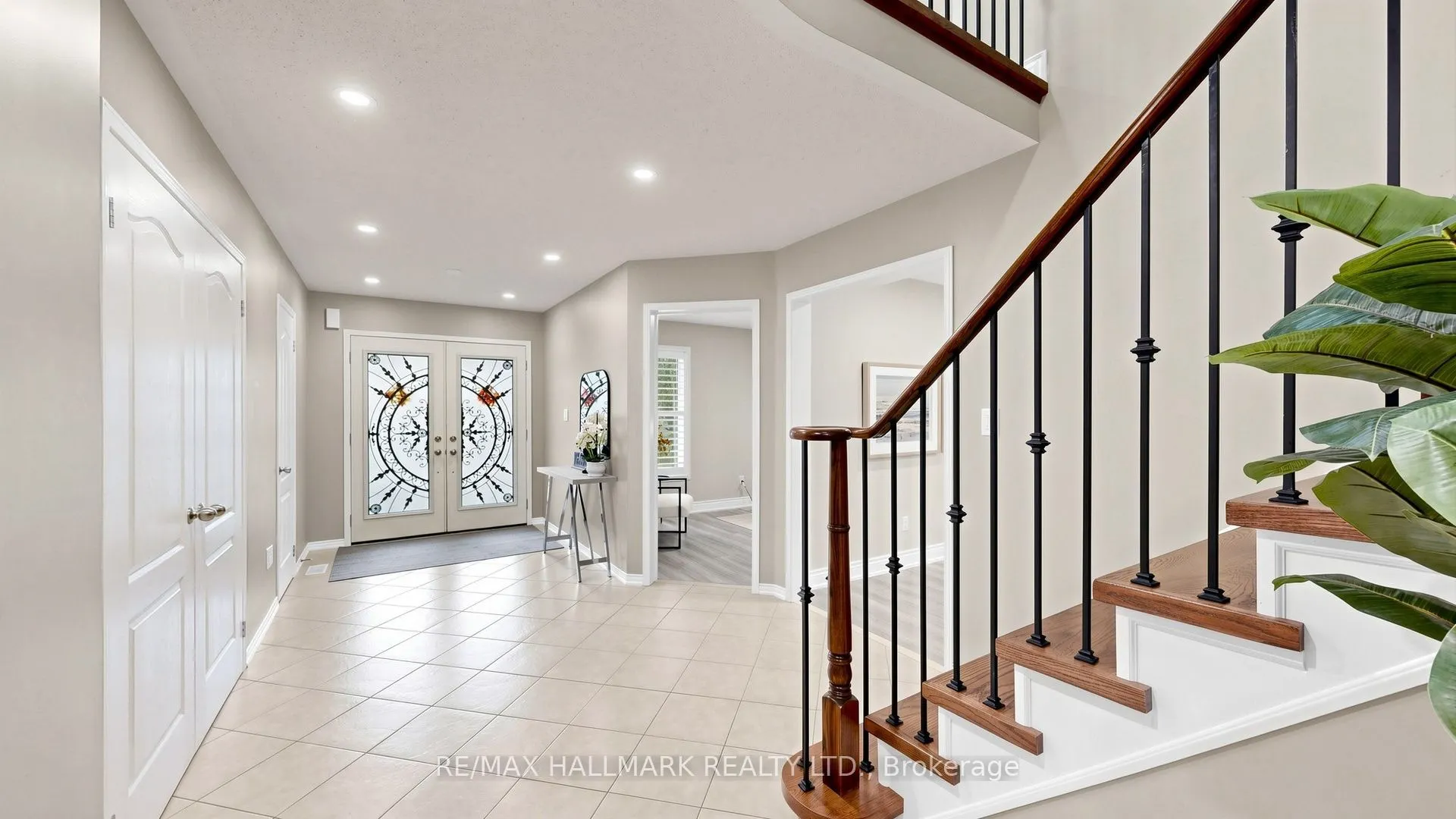 2279 Hackett Place