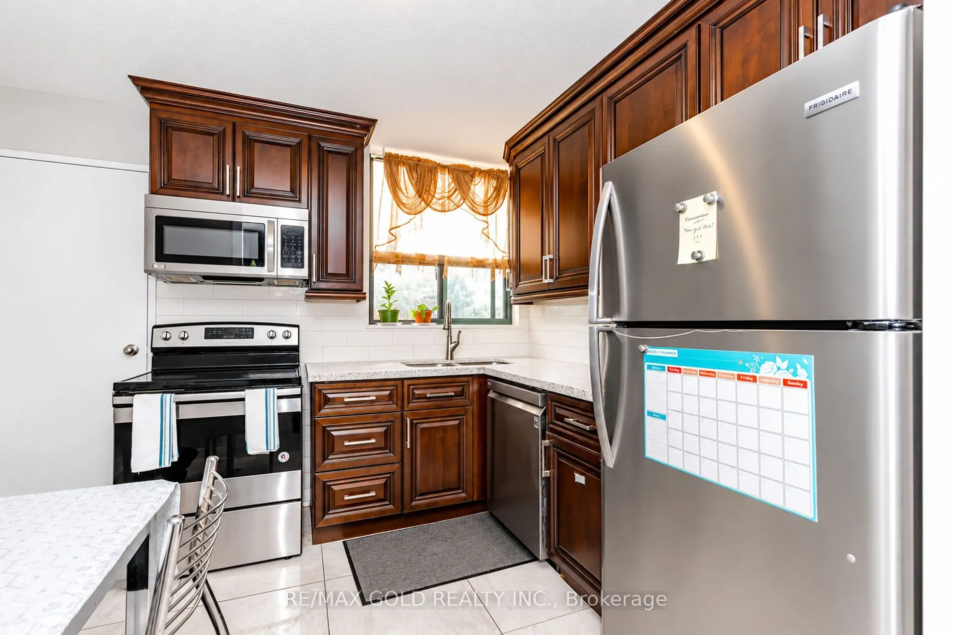 100 Wingarden Court #415