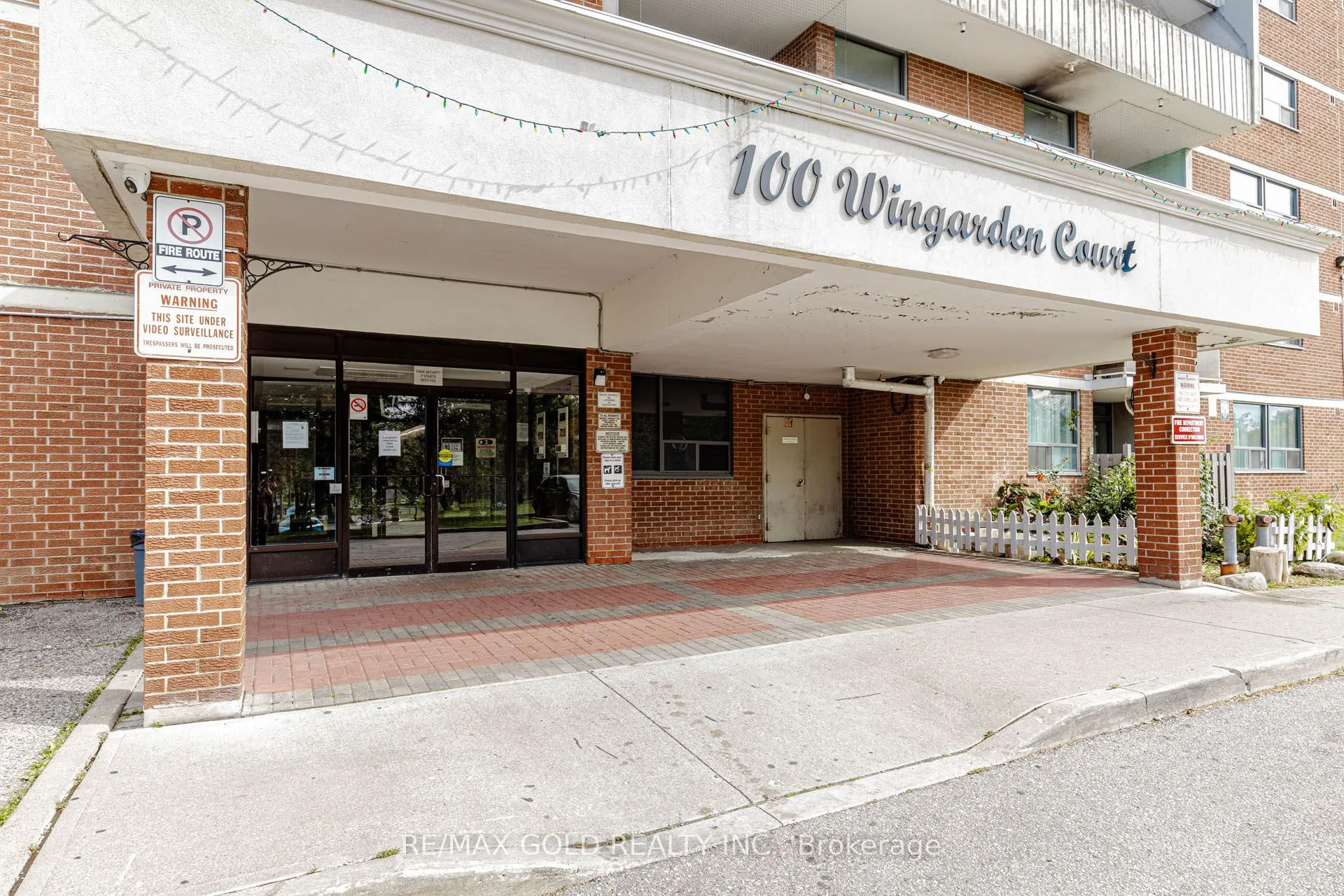 100 Wingarden Court #415