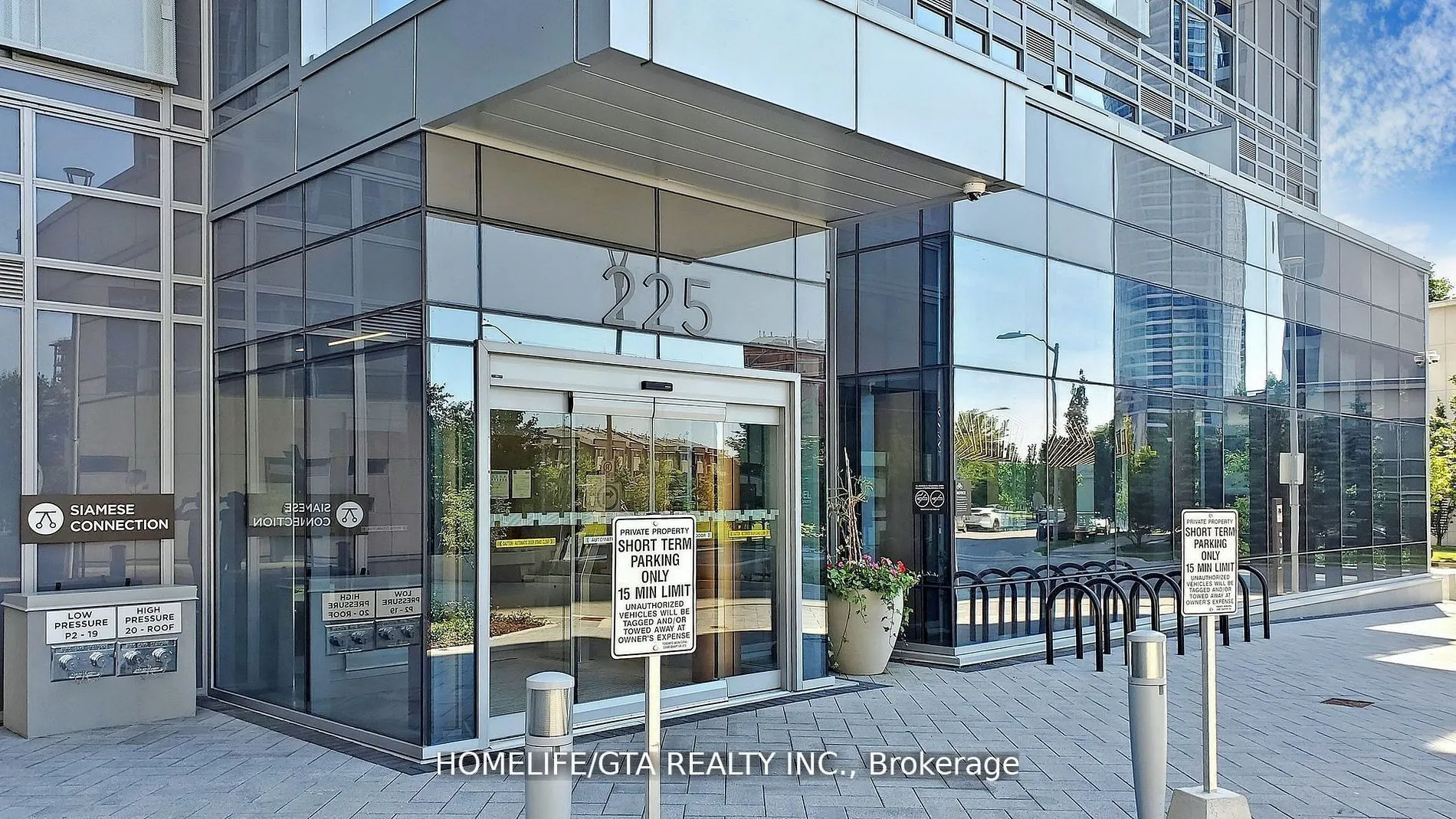 225 Village Green Square #2202