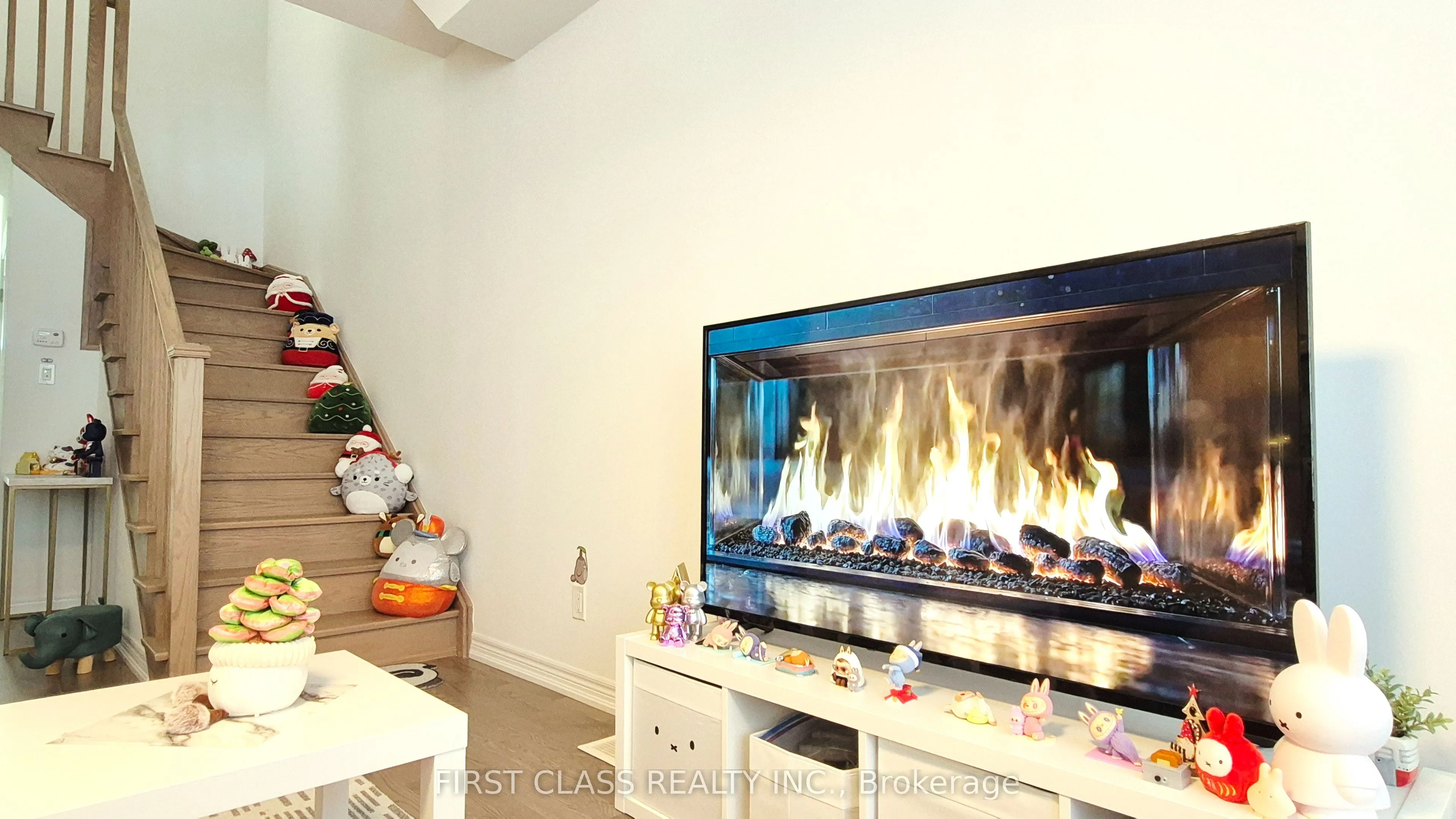 52 Sorbara Way