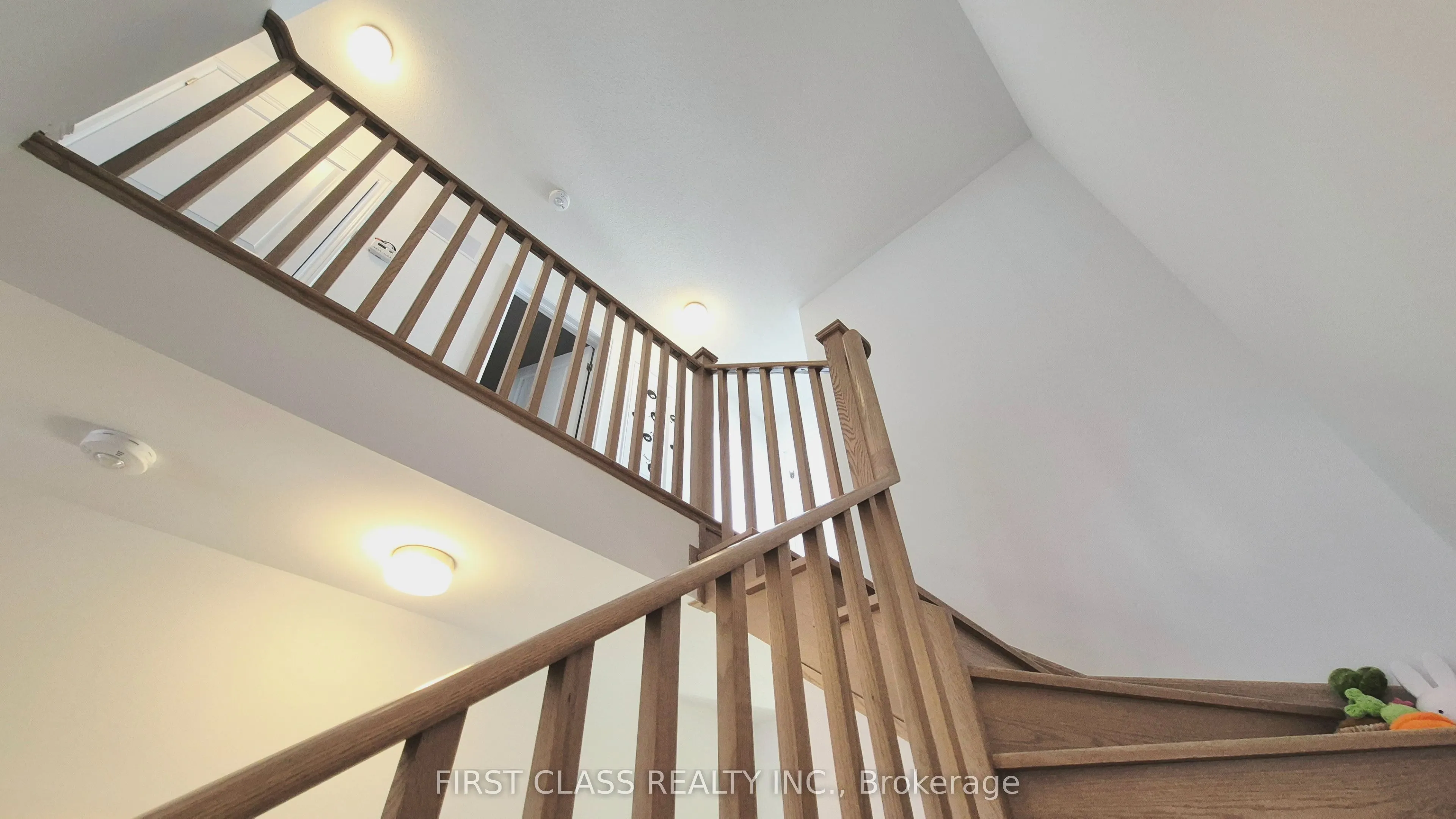52 Sorbara Way