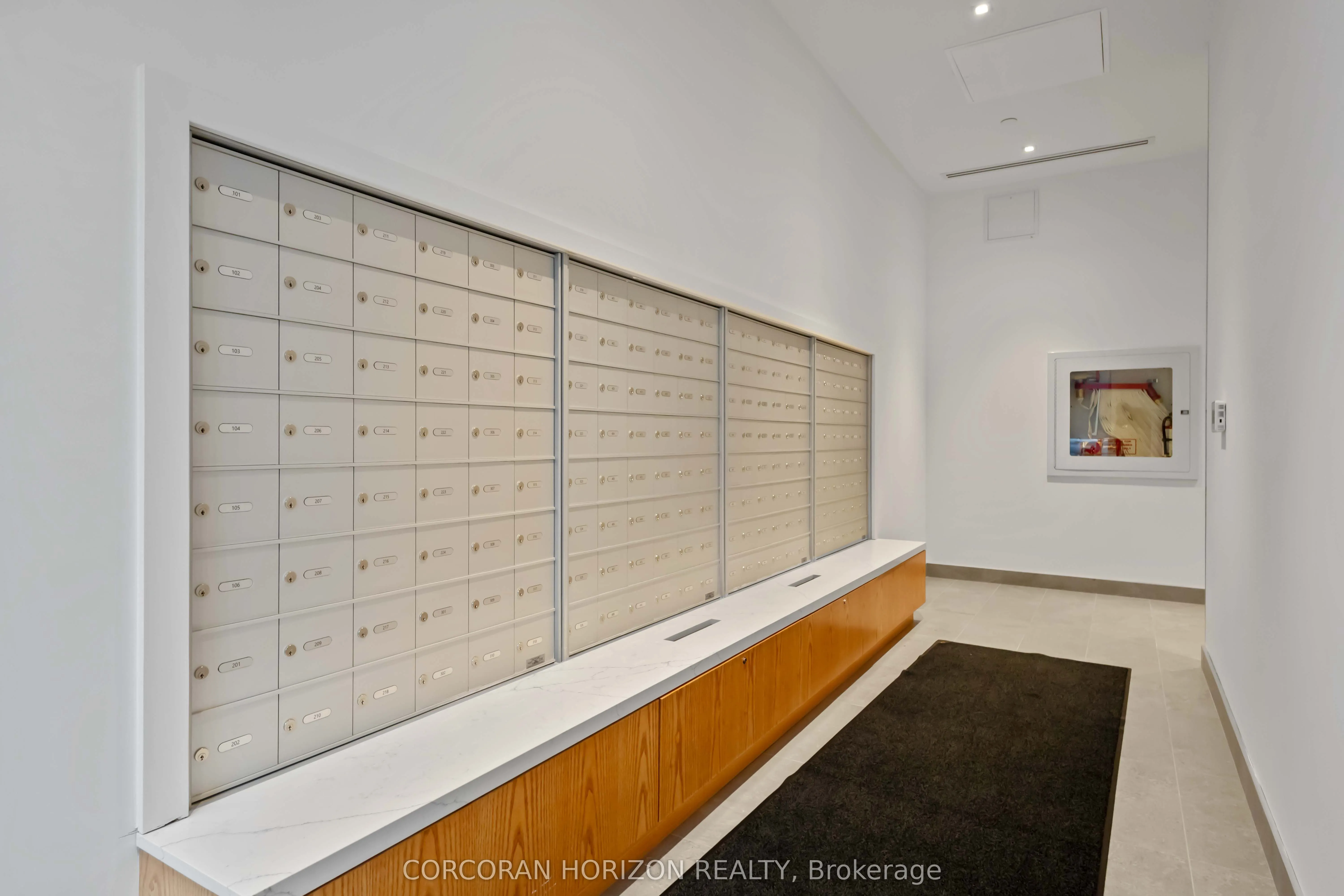 7437 Kingston Road #602