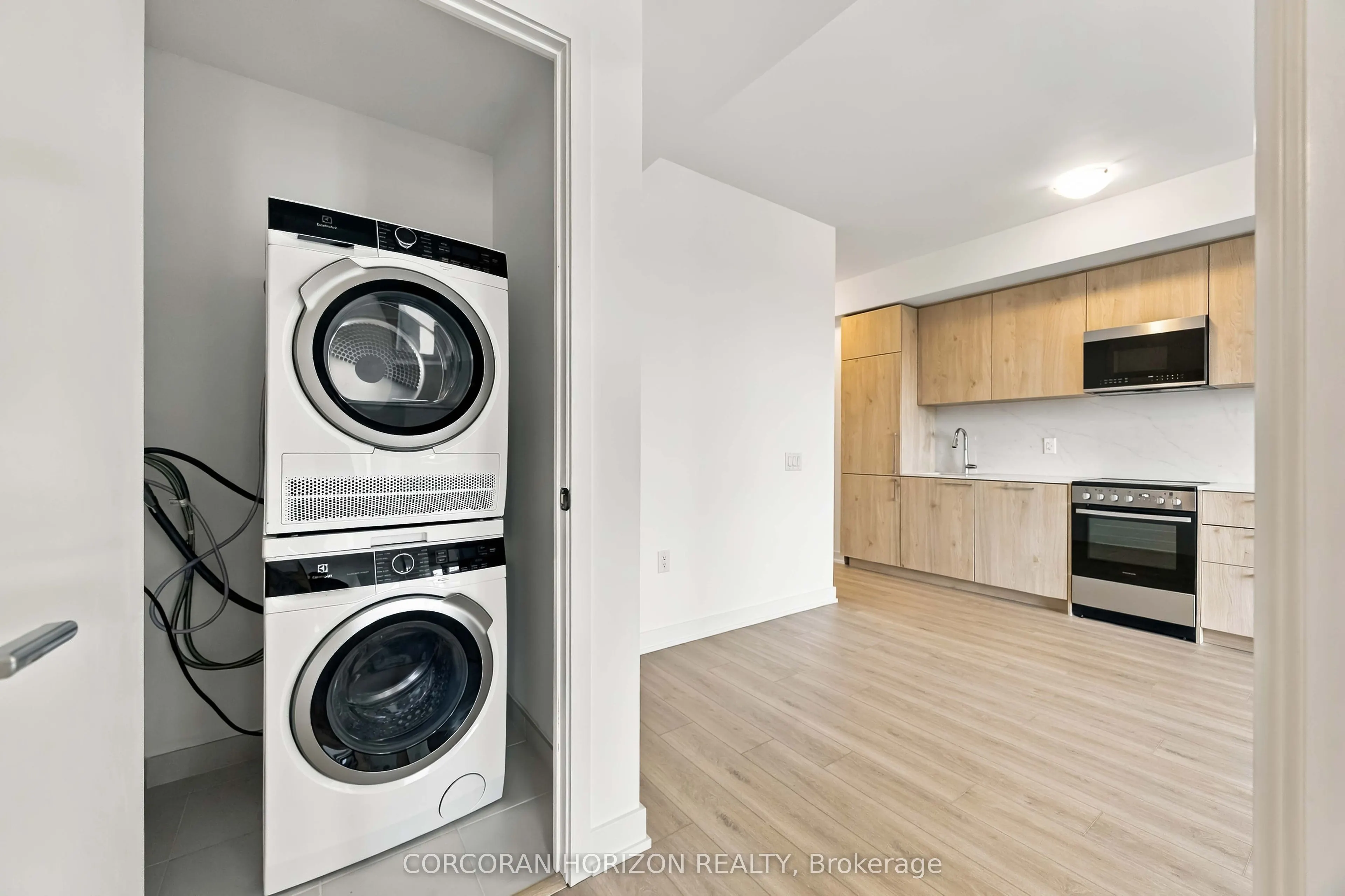 7437 Kingston Road #602
