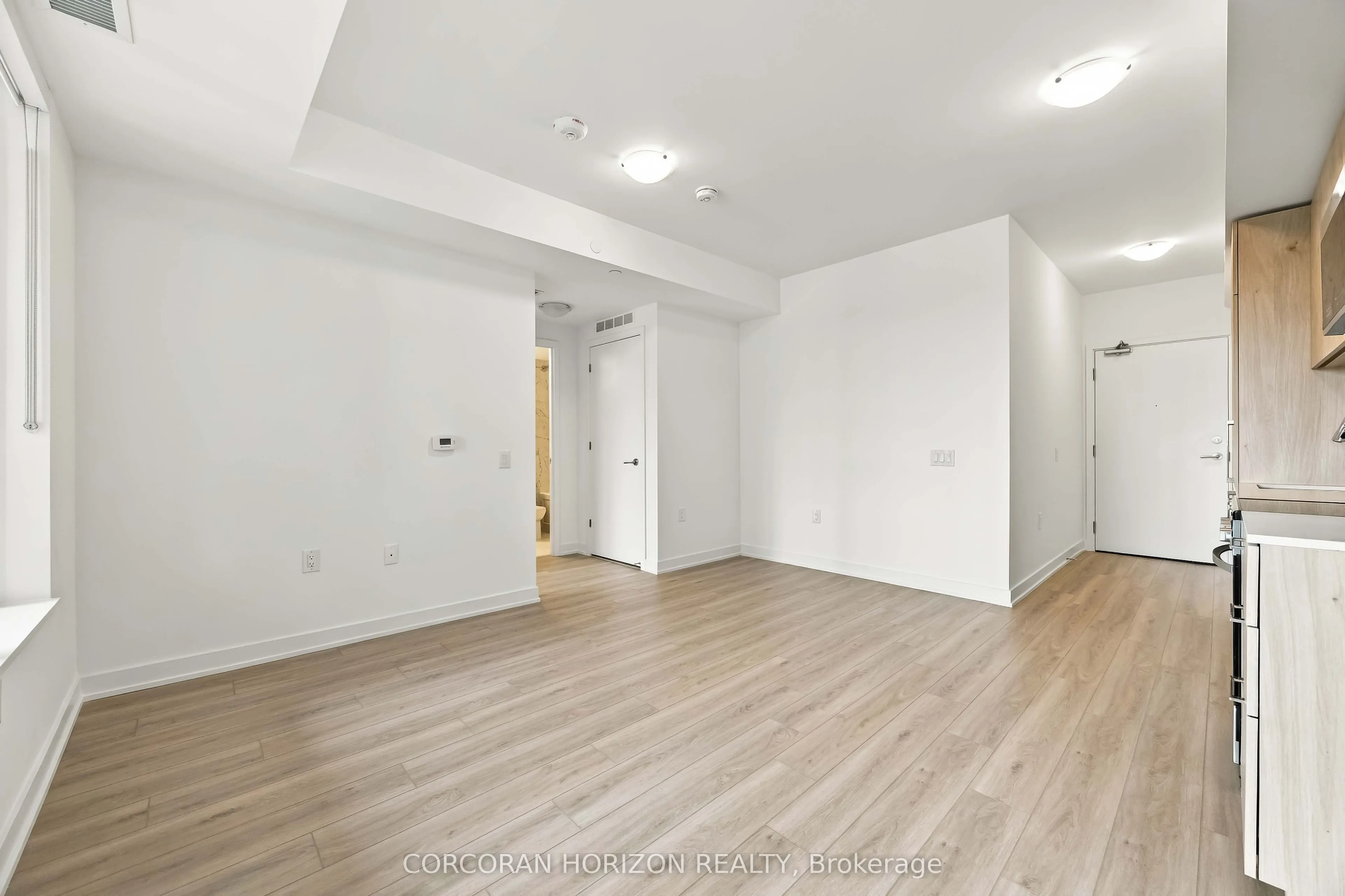 7437 Kingston Road #602