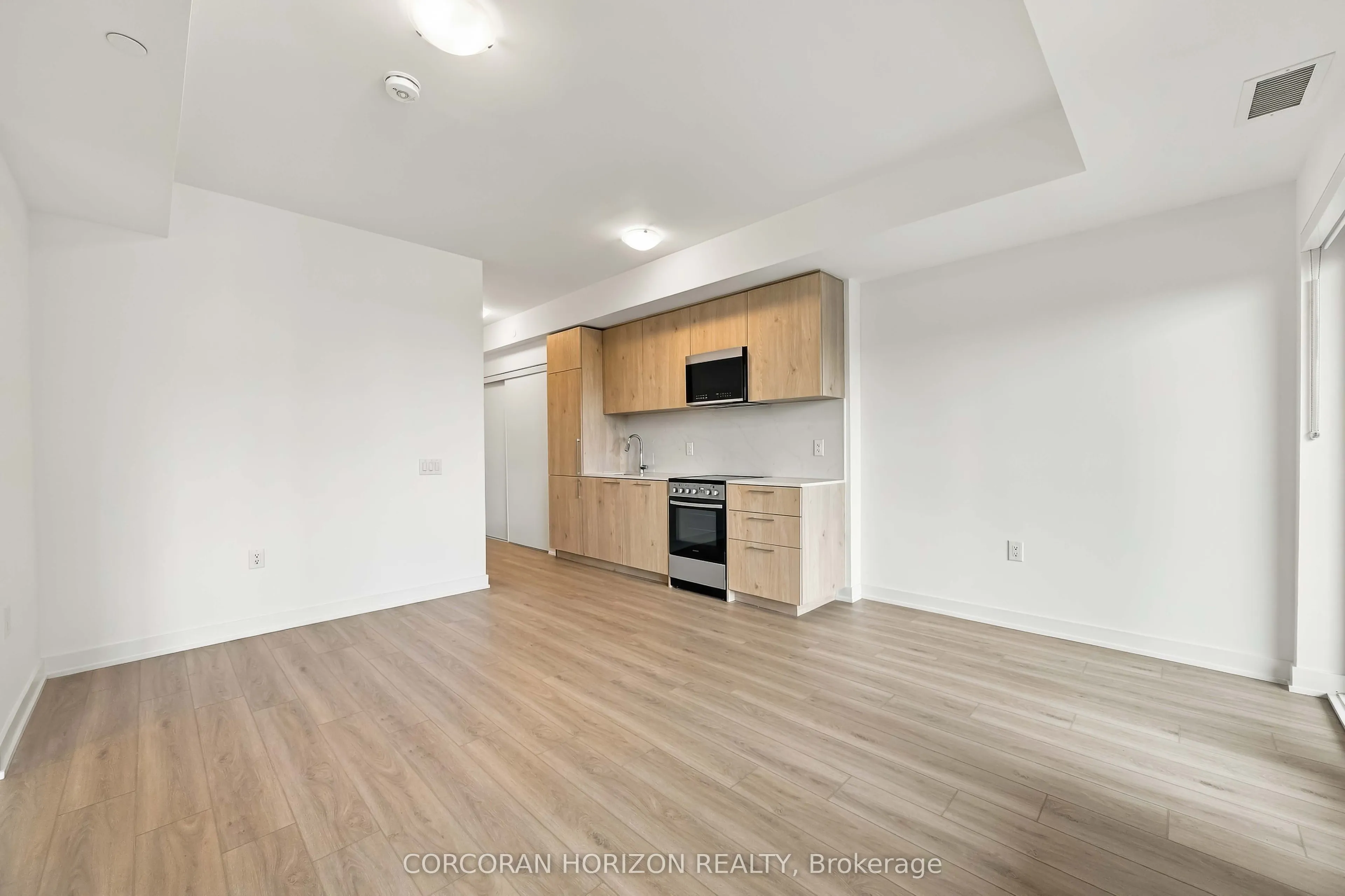 7437 Kingston Road #602