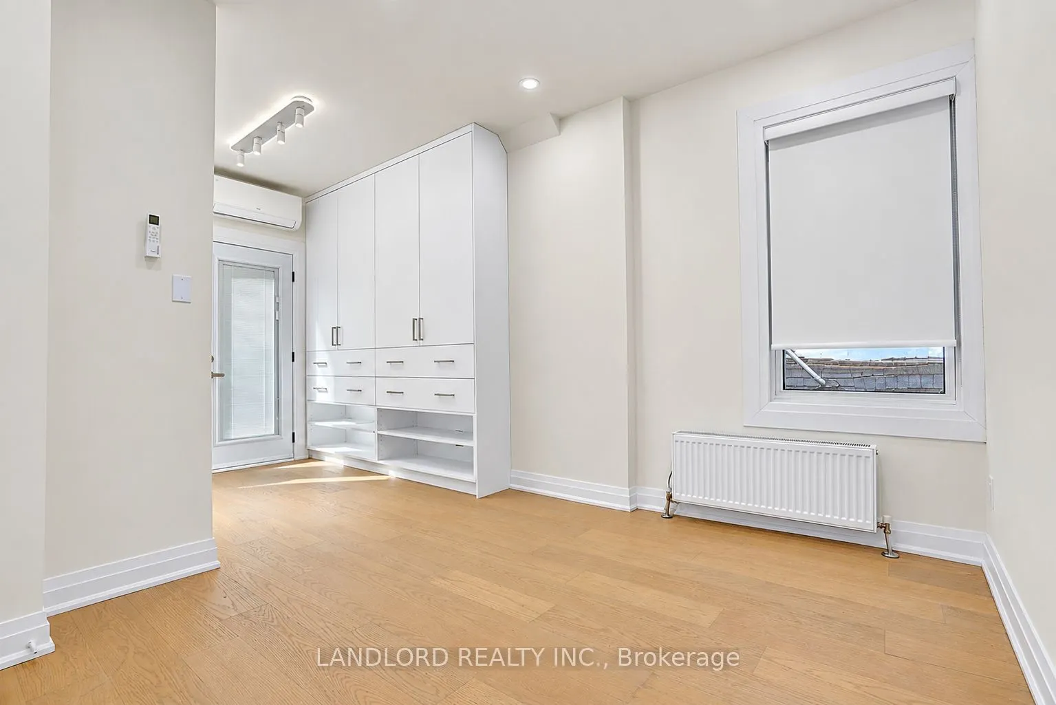 92 Neville Park Boulevard #1