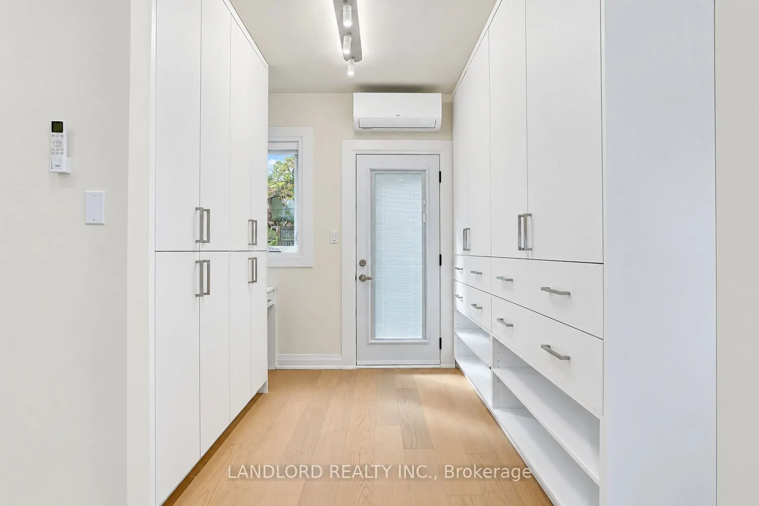 92 Neville Park Boulevard #1