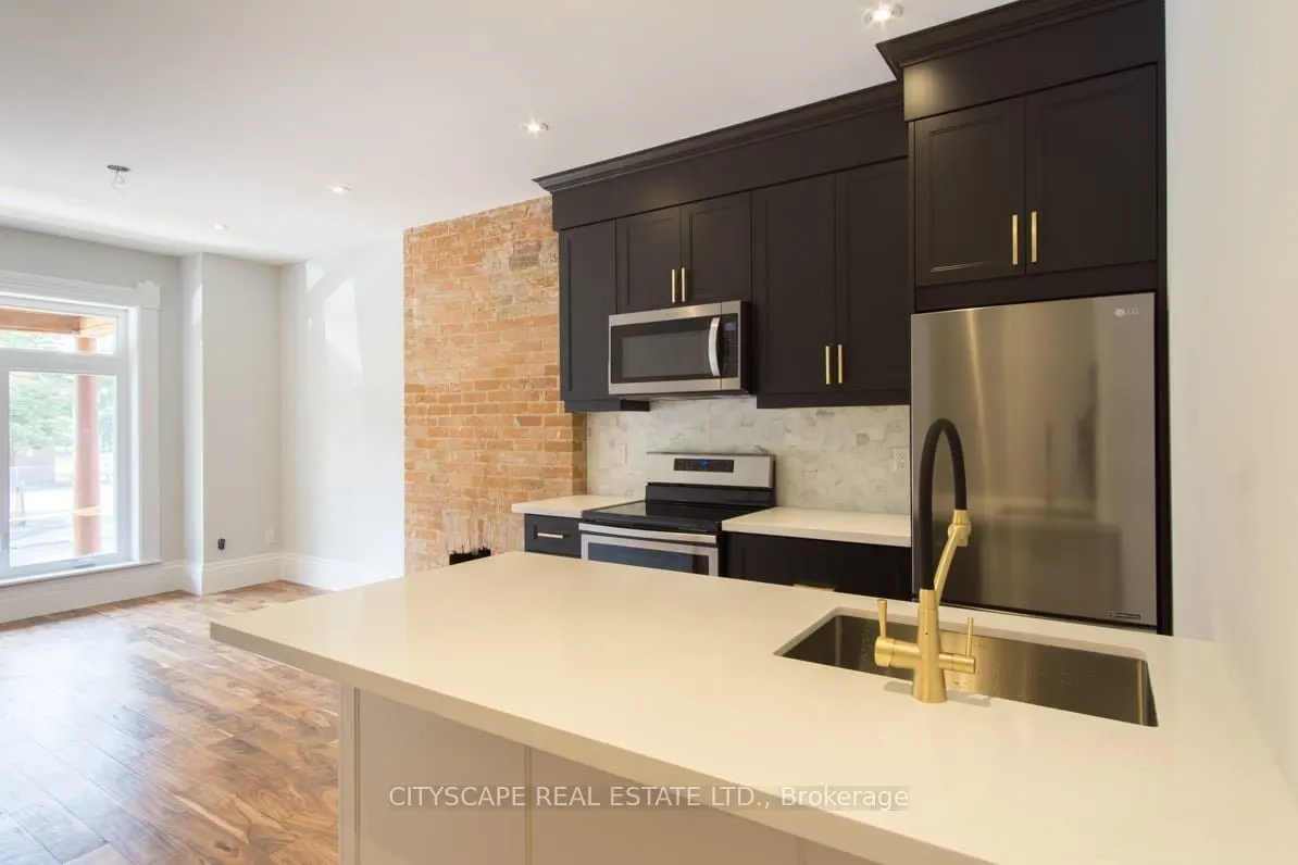 936 Dundas Street E #Main