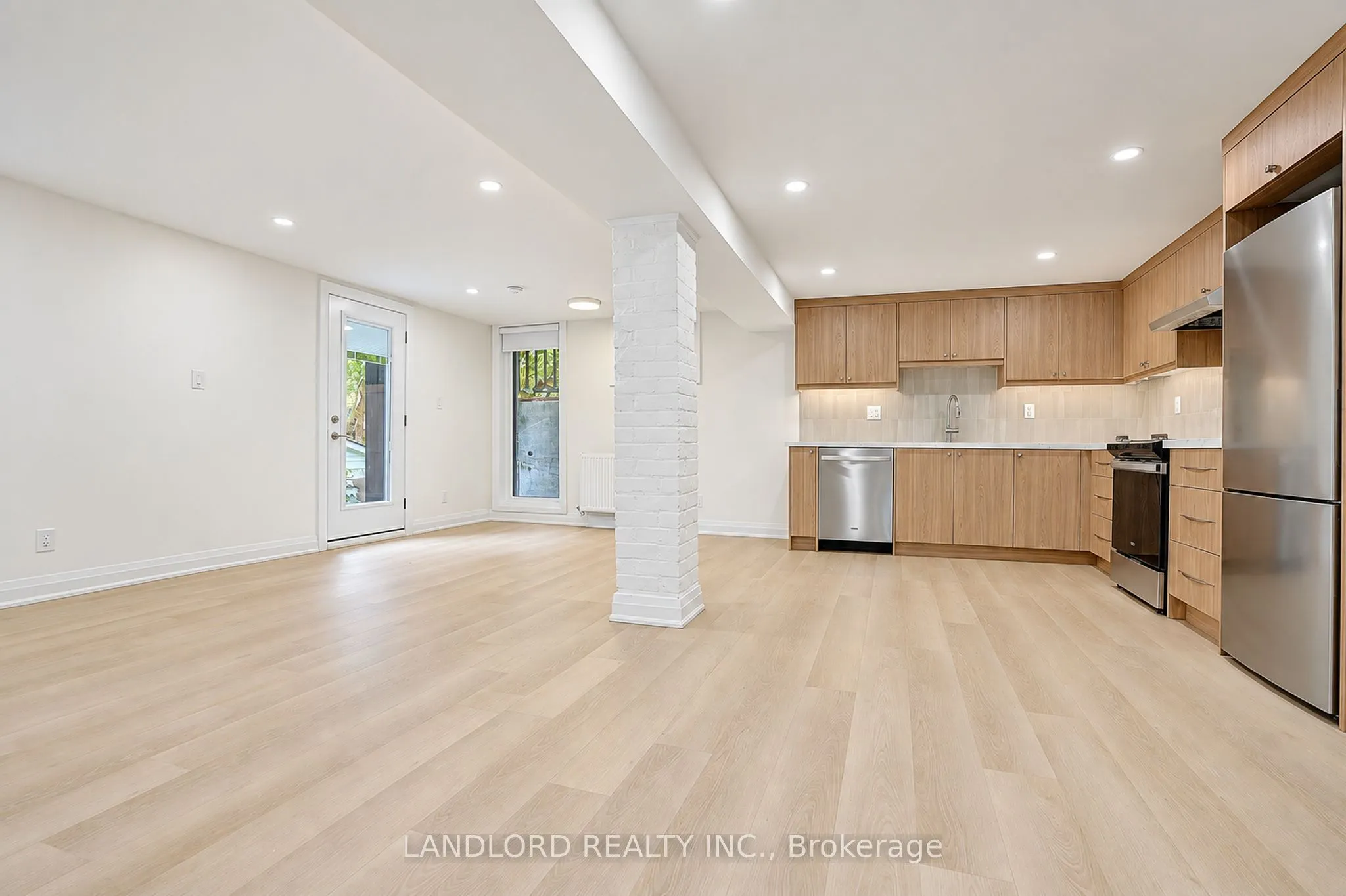 92 Neville Park Boulevard #4