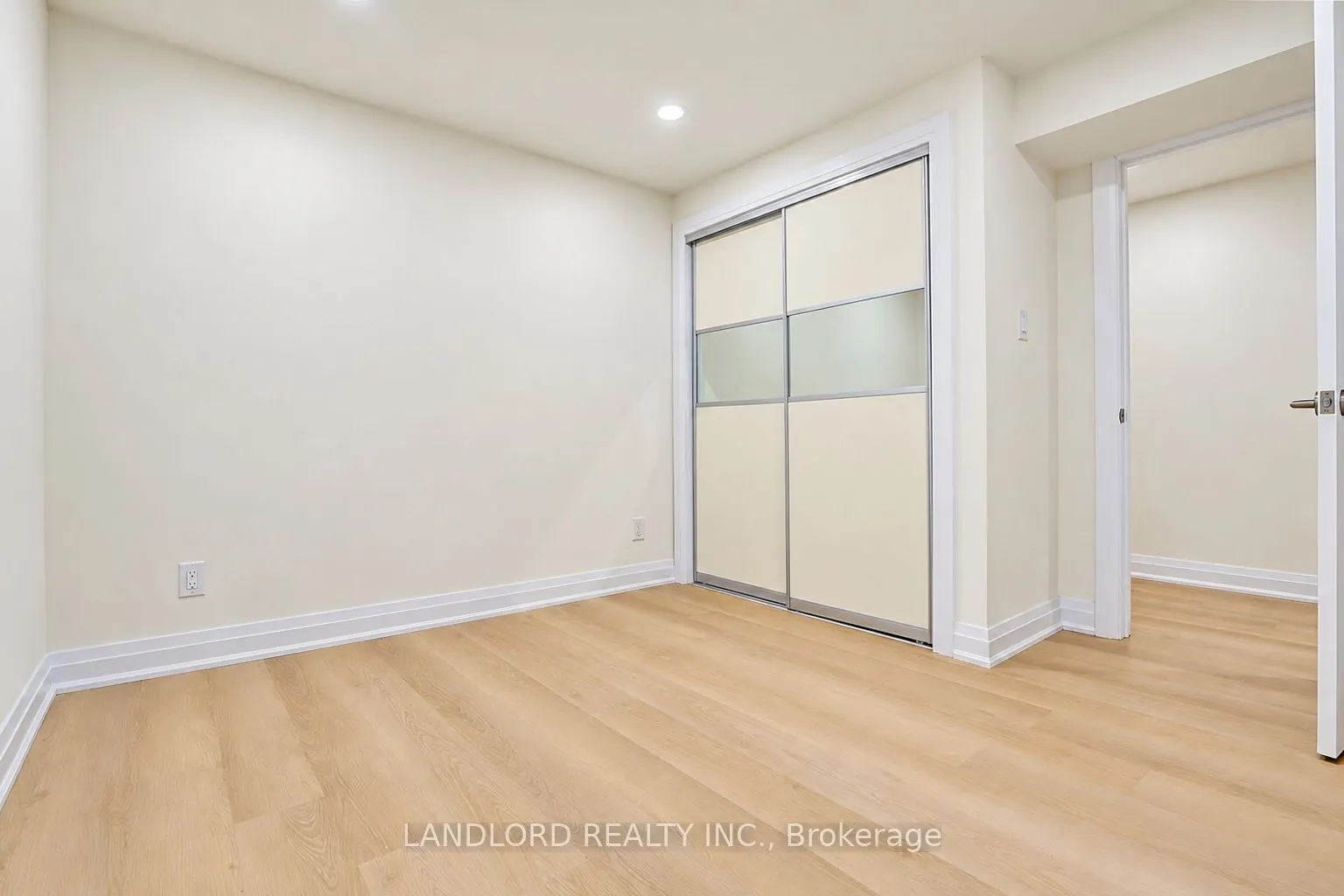 92 Neville Park Boulevard #4