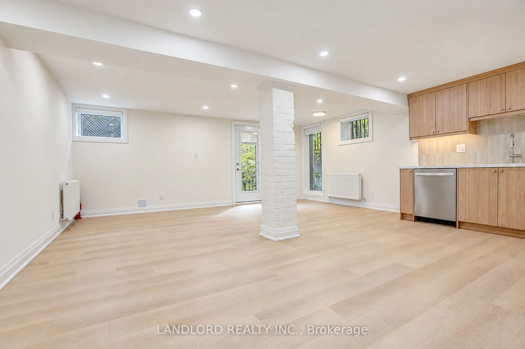 92 Neville Park Boulevard #4