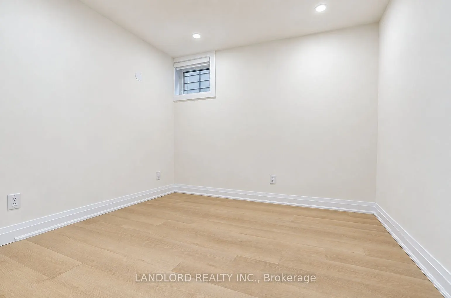 92 Neville Park Boulevard #4