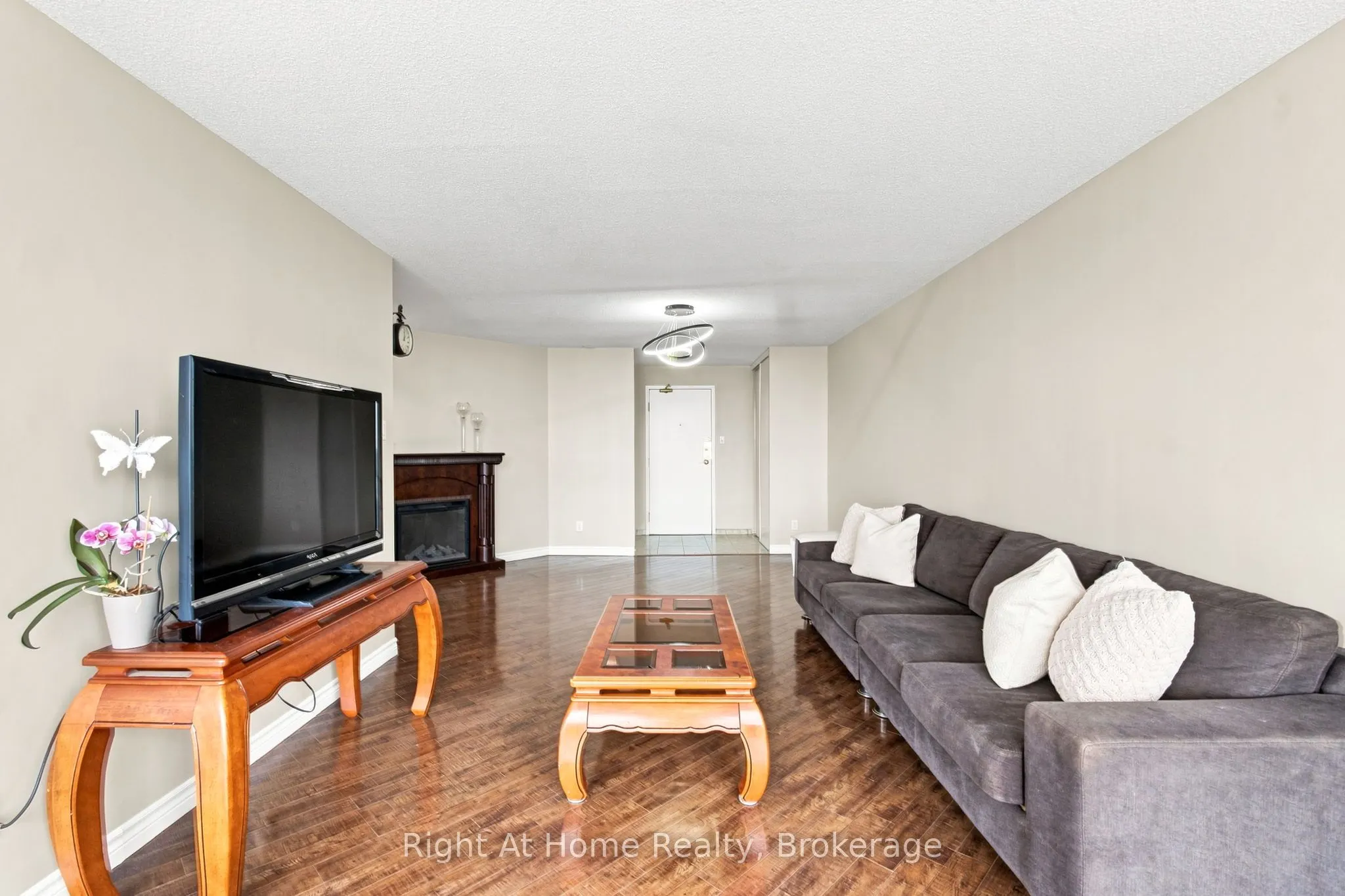 11753 Sheppard Avenue E #1215