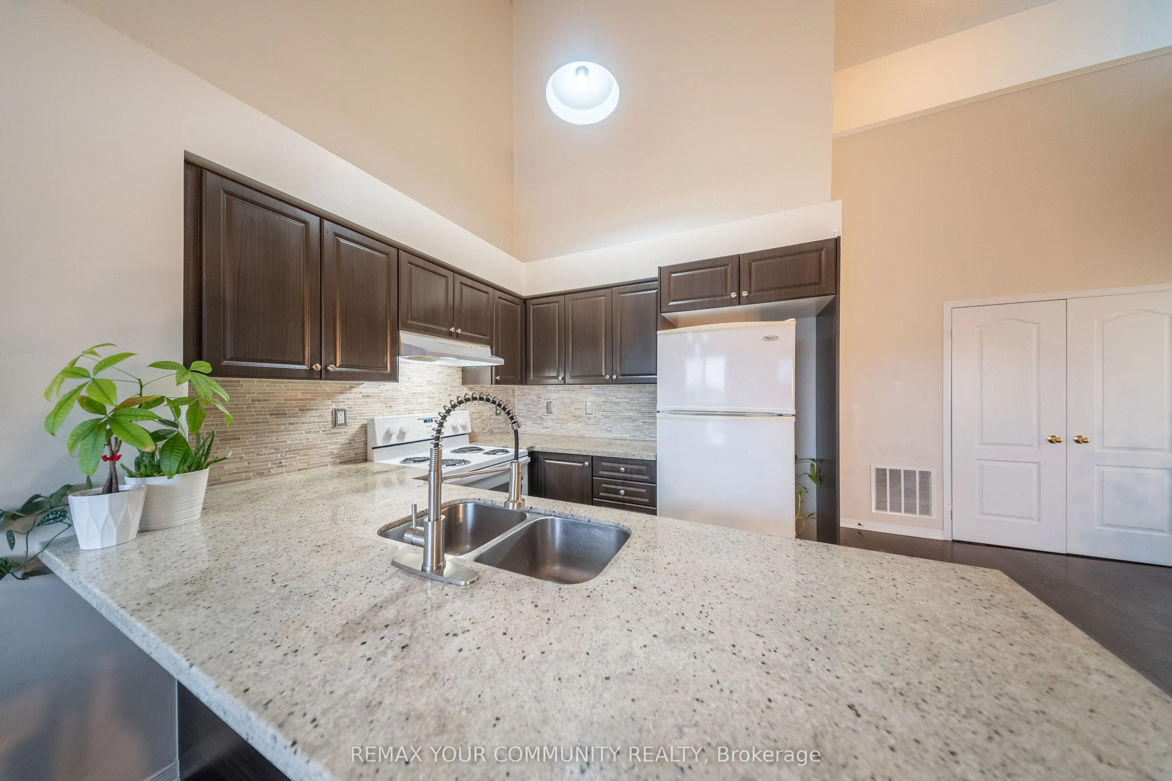 651F Warden Avenue #48