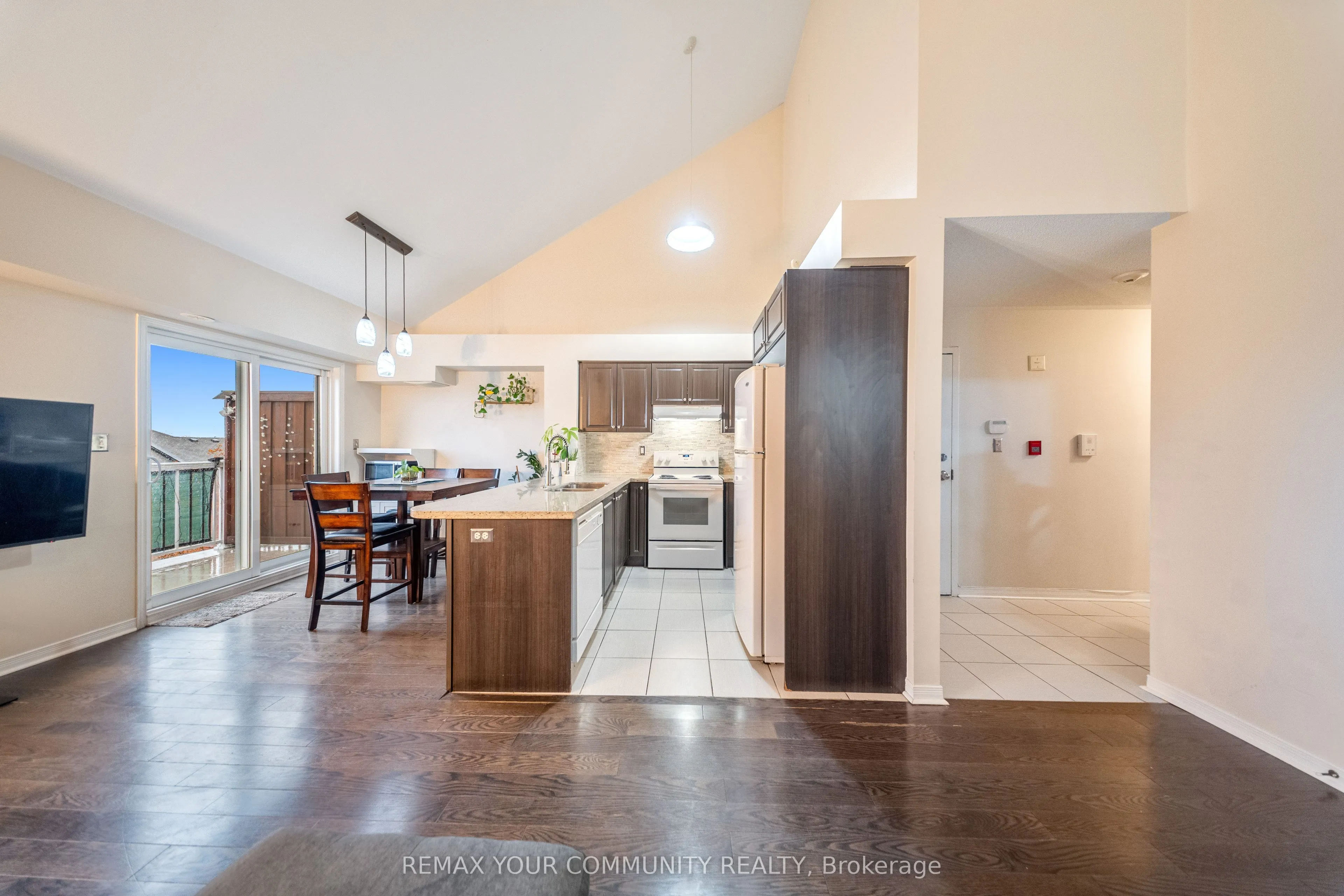 651F Warden Avenue #48