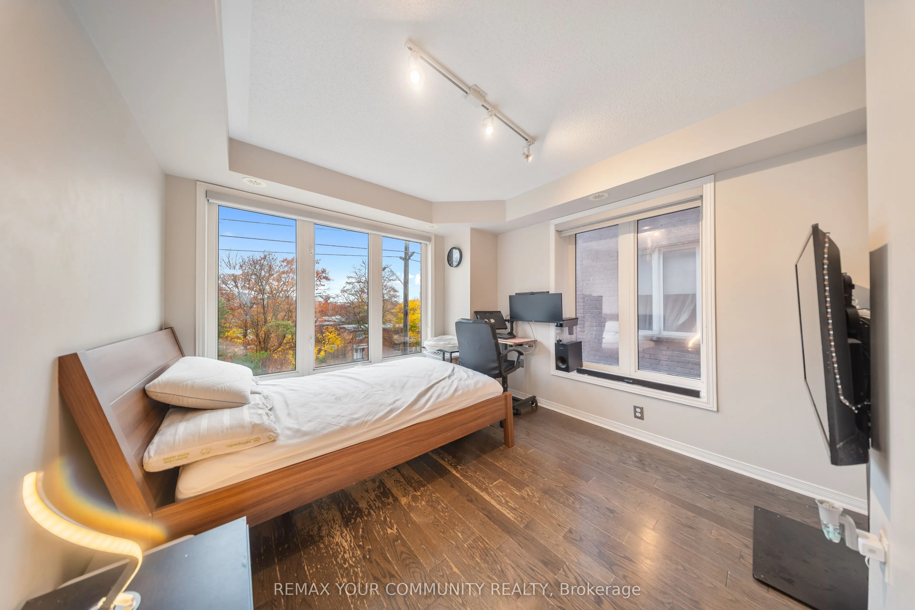 651F Warden Avenue #48