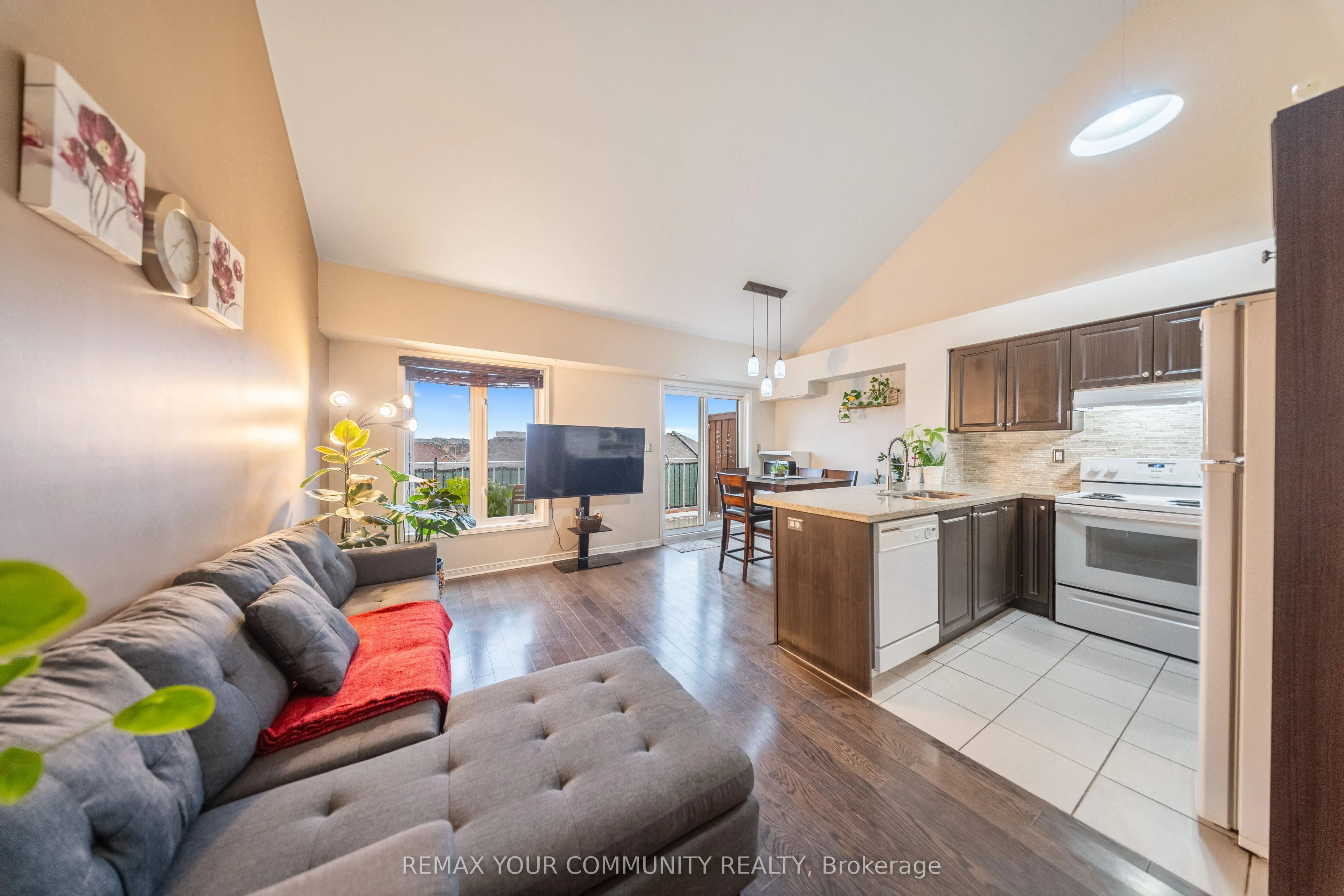 651F Warden Avenue #48