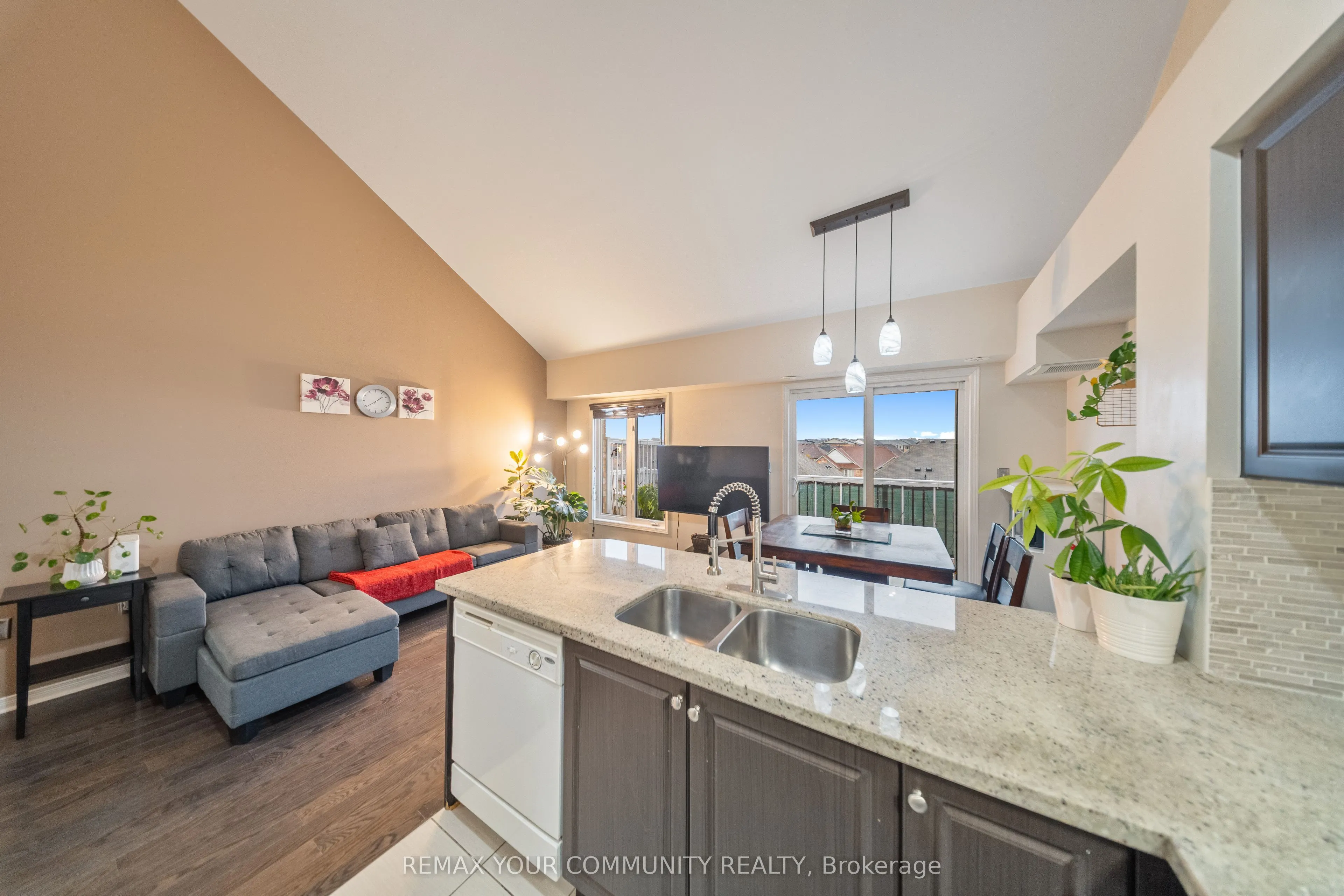 651F Warden Avenue #48