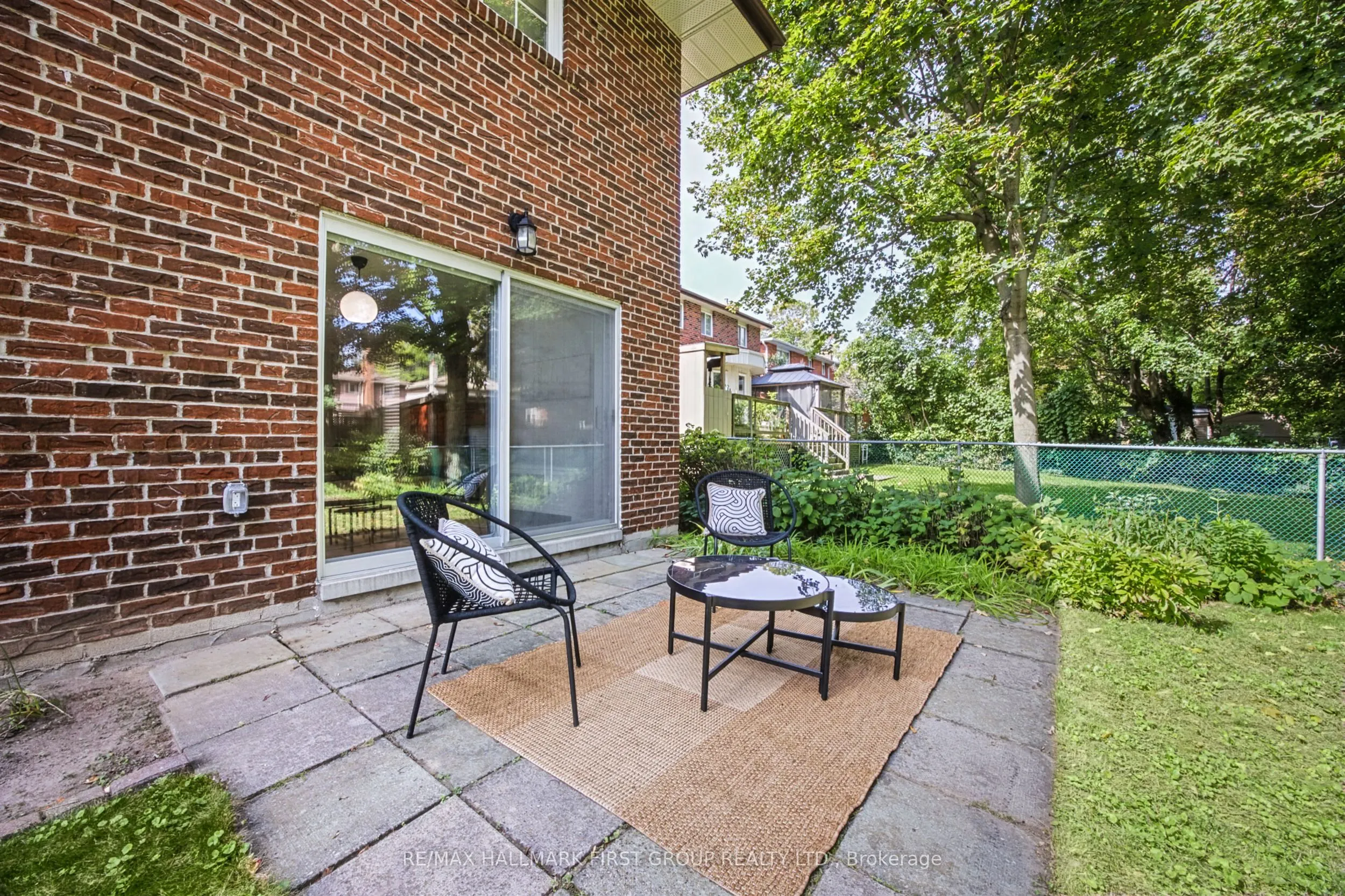 21 Ivan Road
