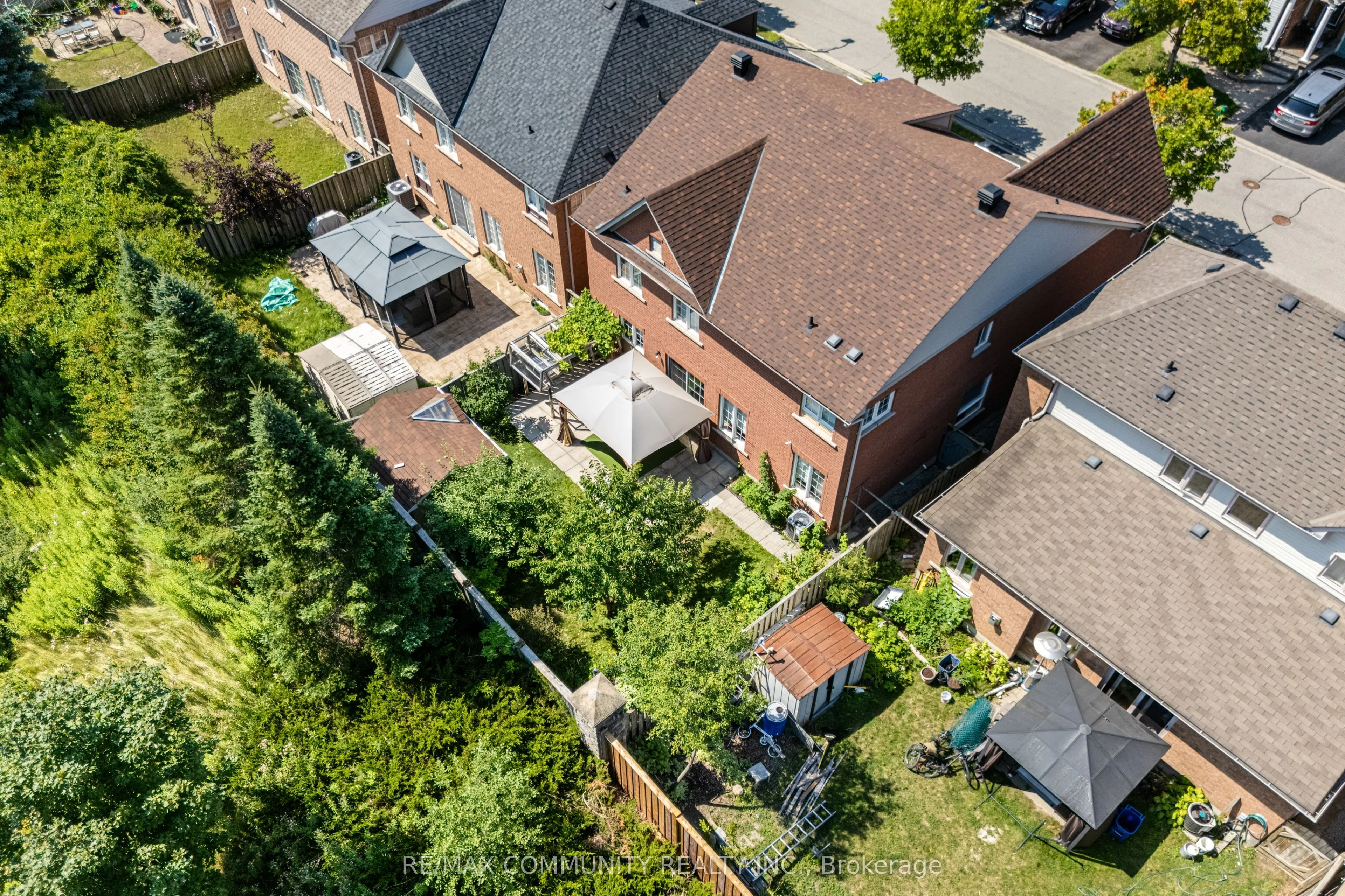 54 Morland Crescent