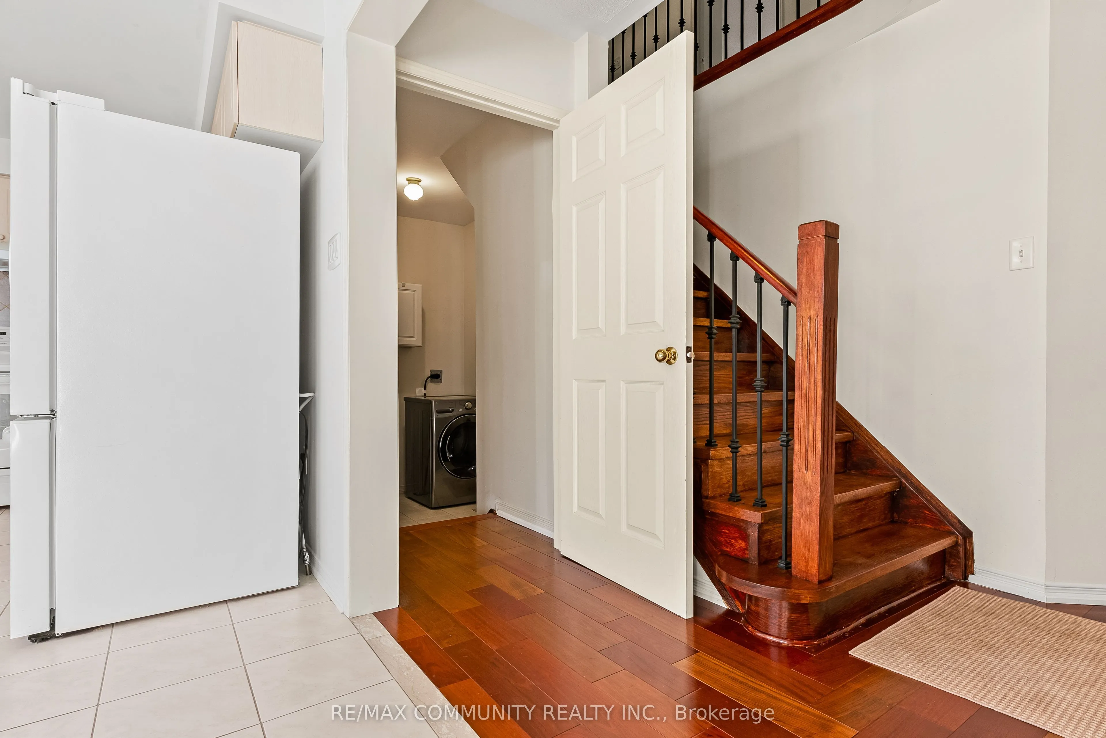 54 Morland Crescent