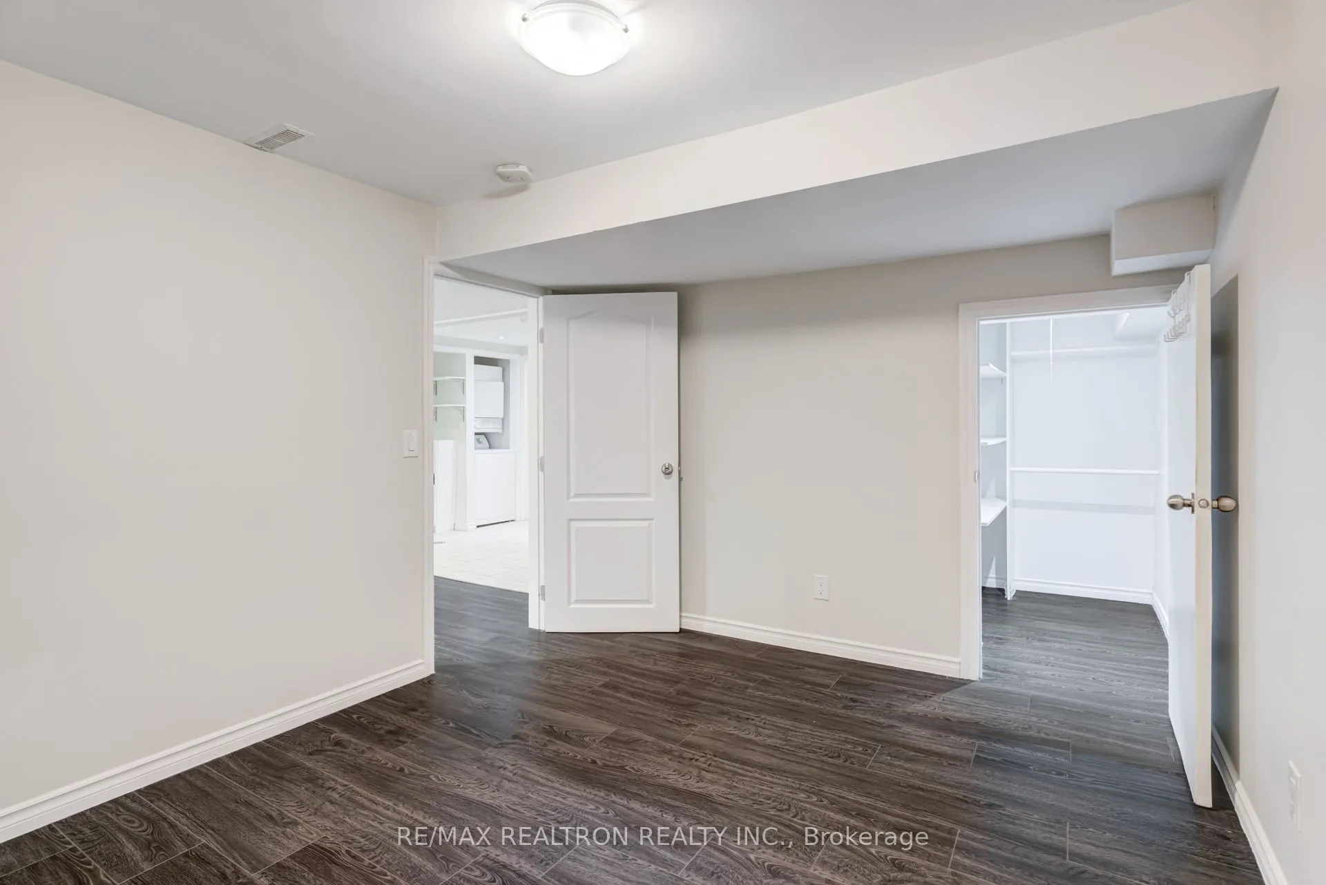718 Edgewood Road S