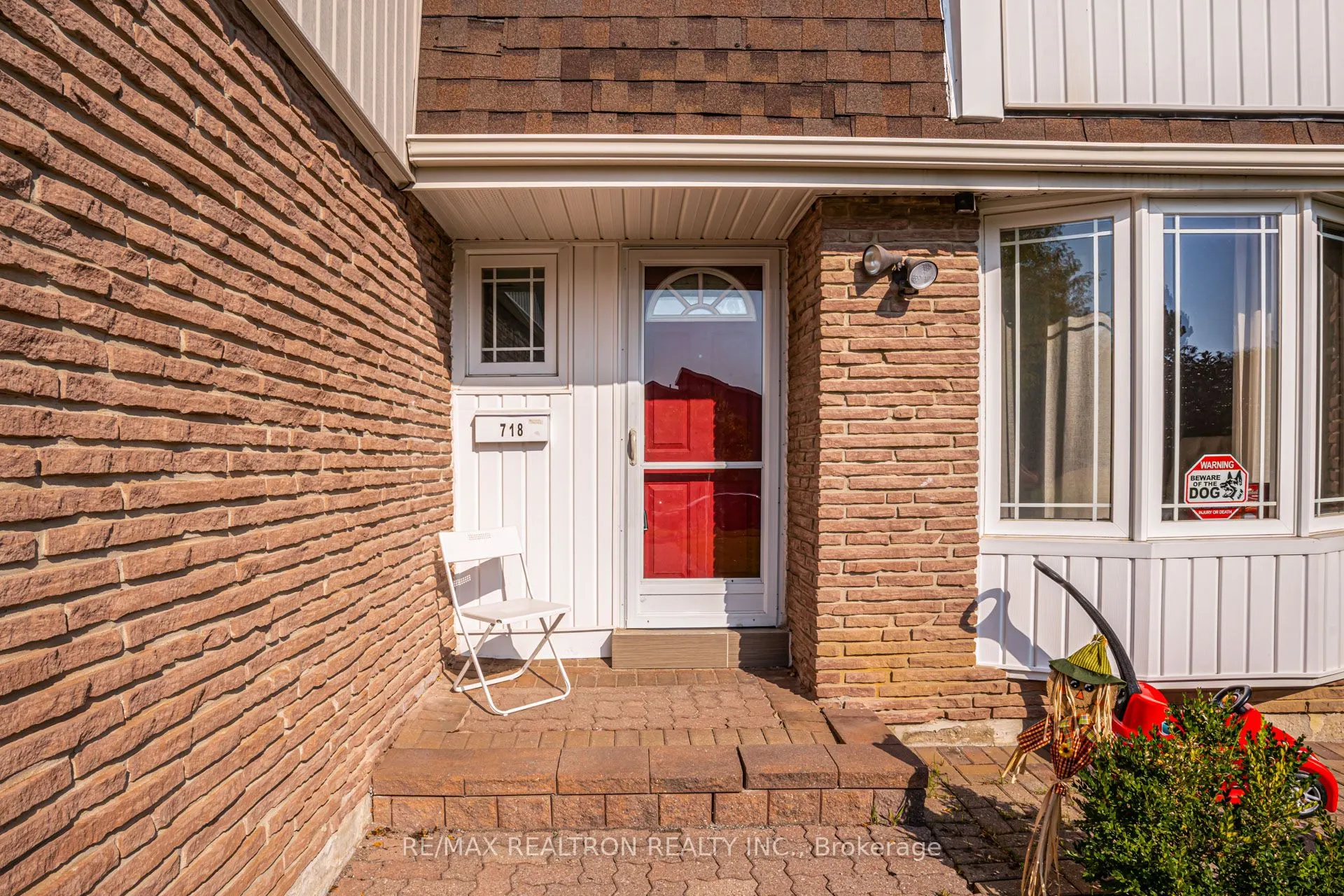 718 Edgewood Road S