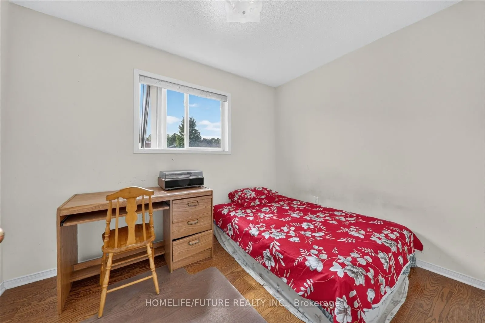 16 Rozell Road
