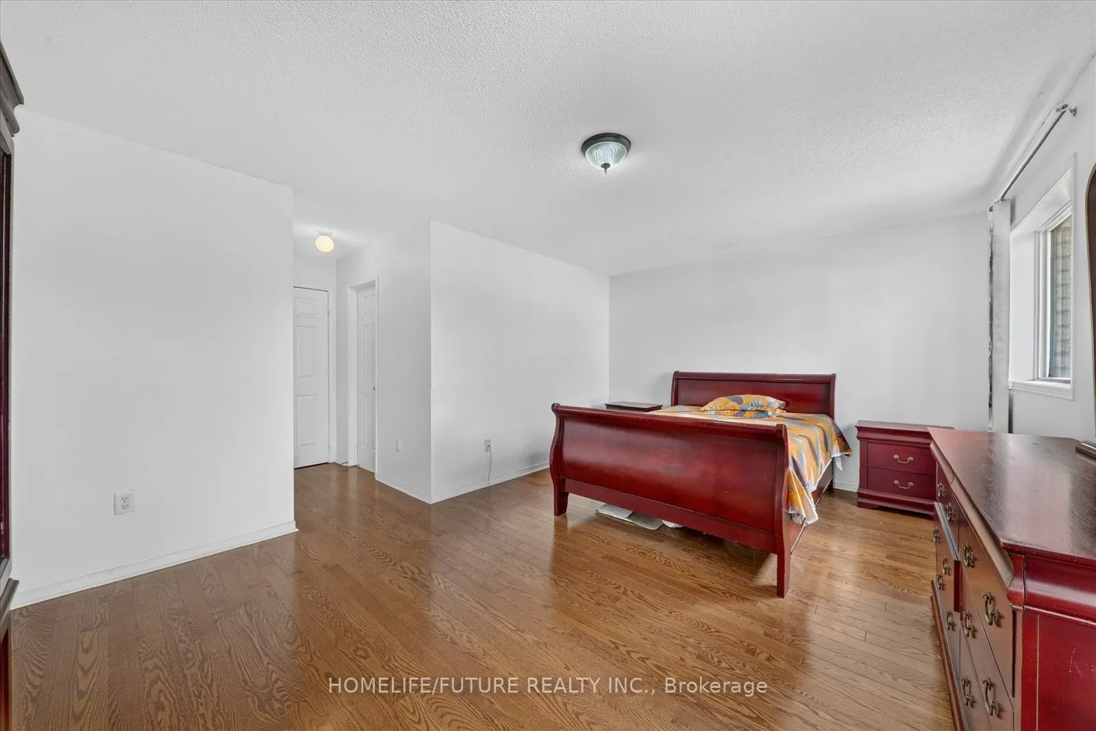 16 Rozell Road