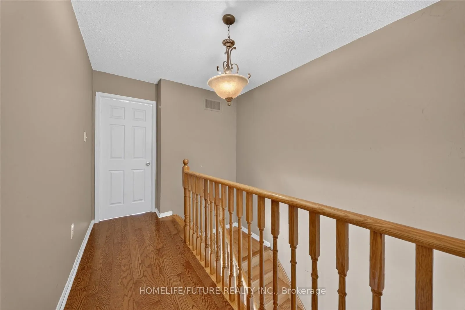 16 Rozell Road