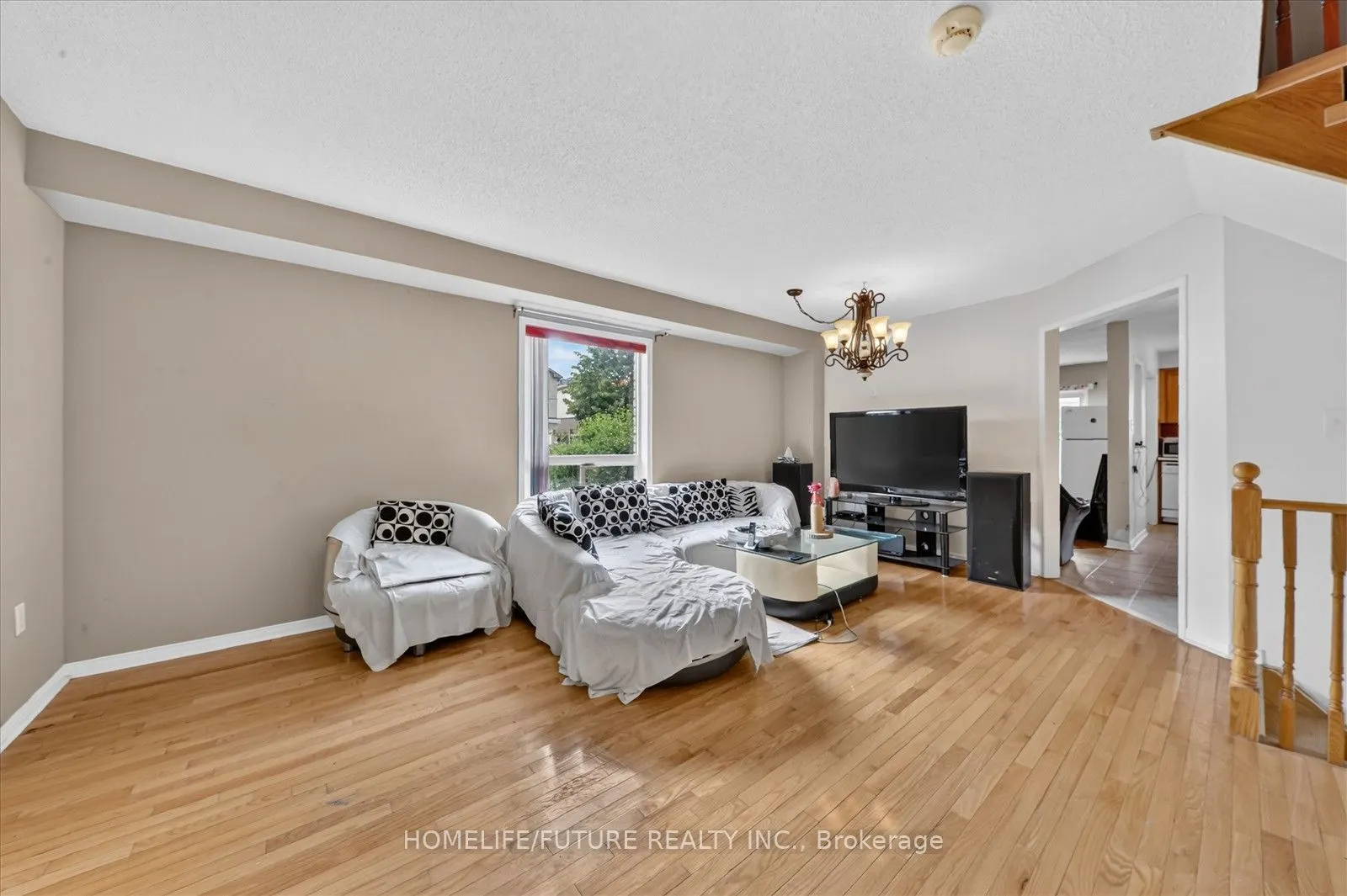 16 Rozell Road