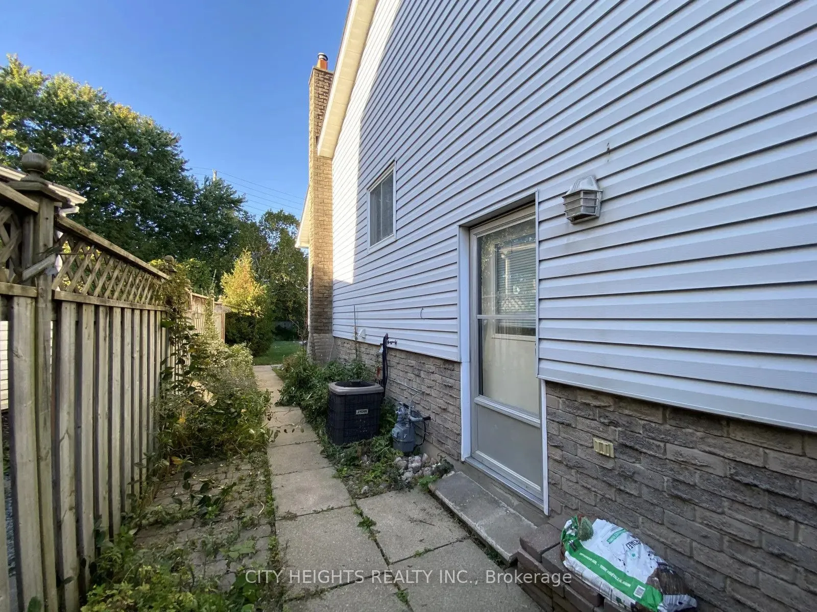 53 Goldring Drive