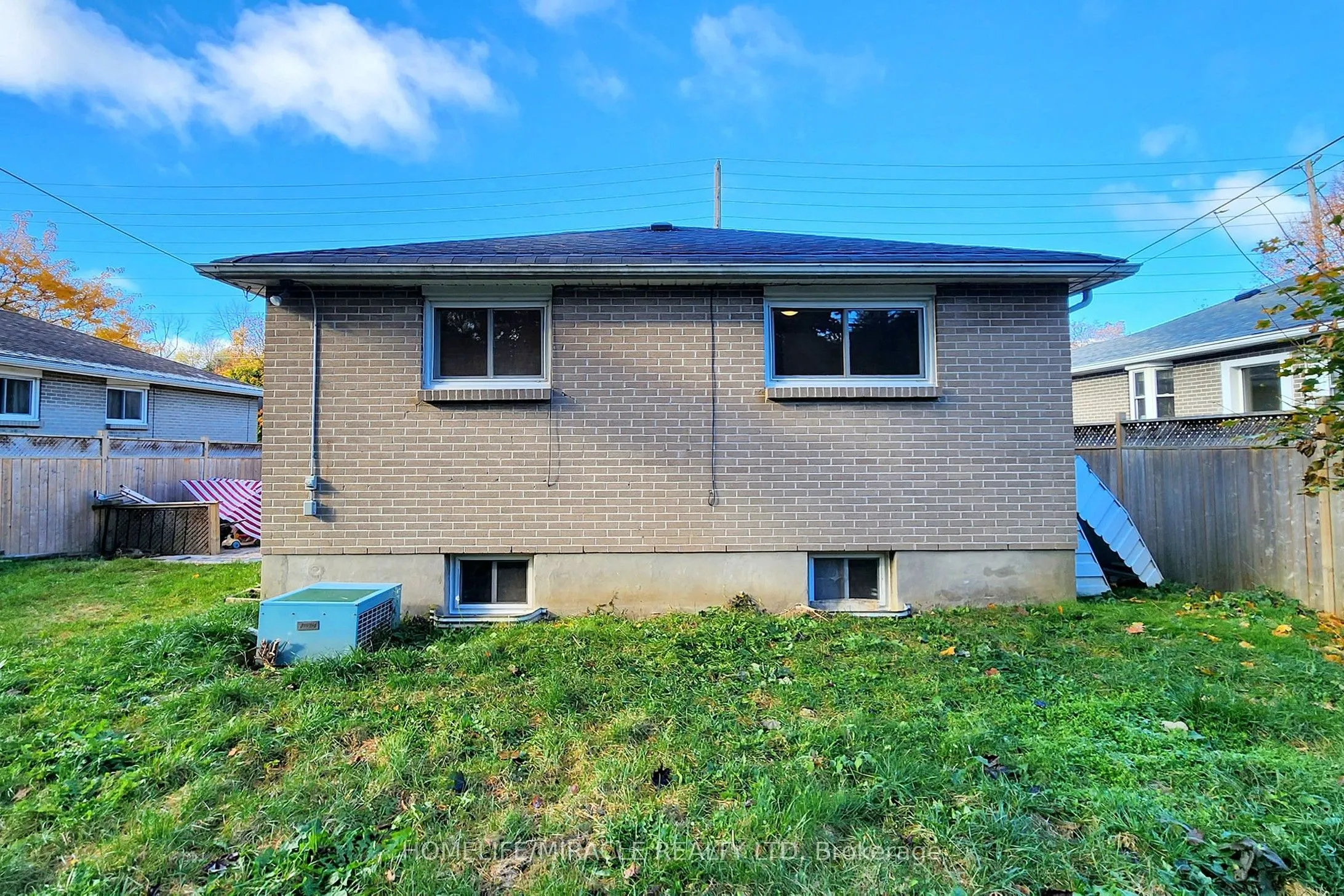 253 Wilson Road N #Main Floor