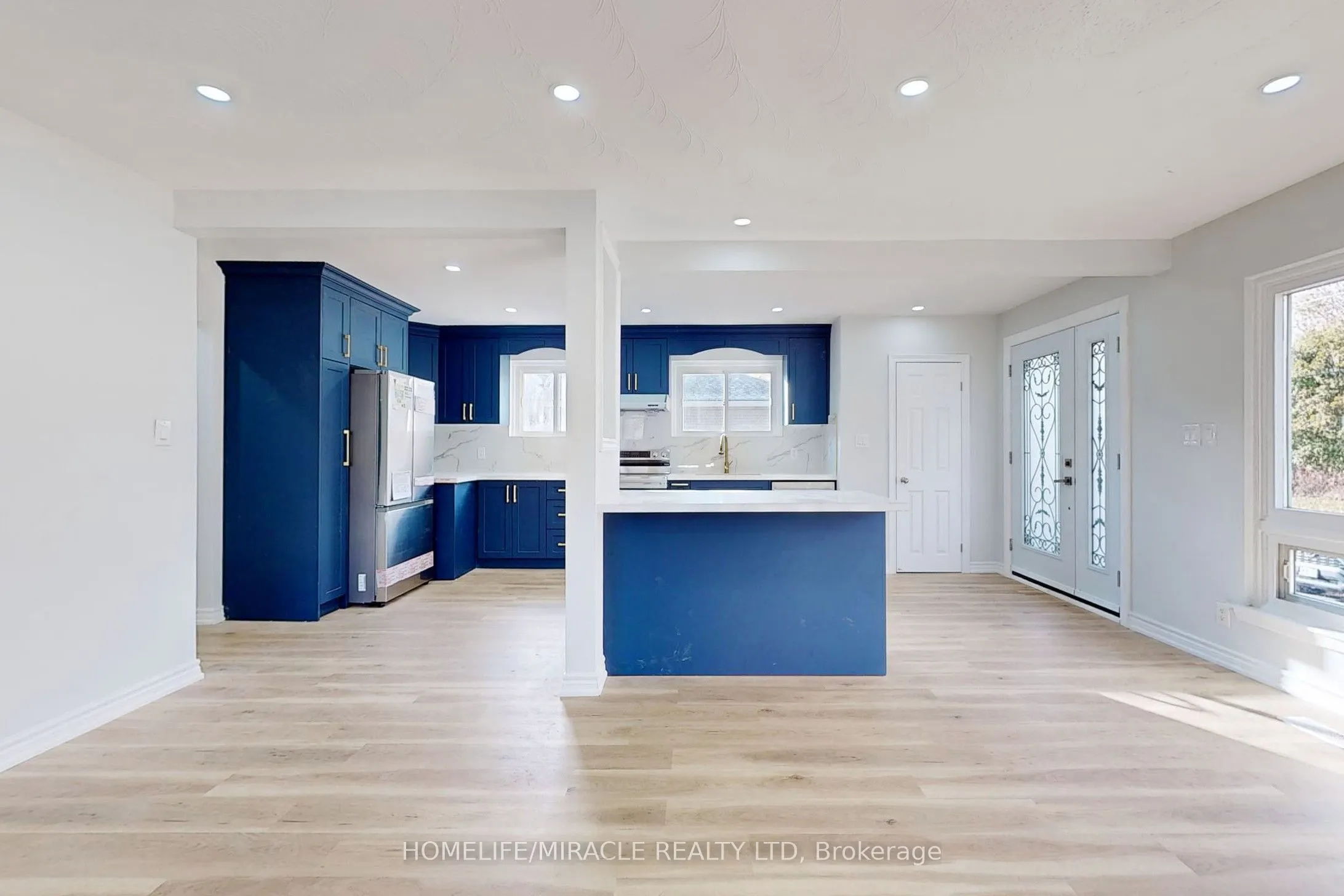 253 Wilson Road N #Main Floor