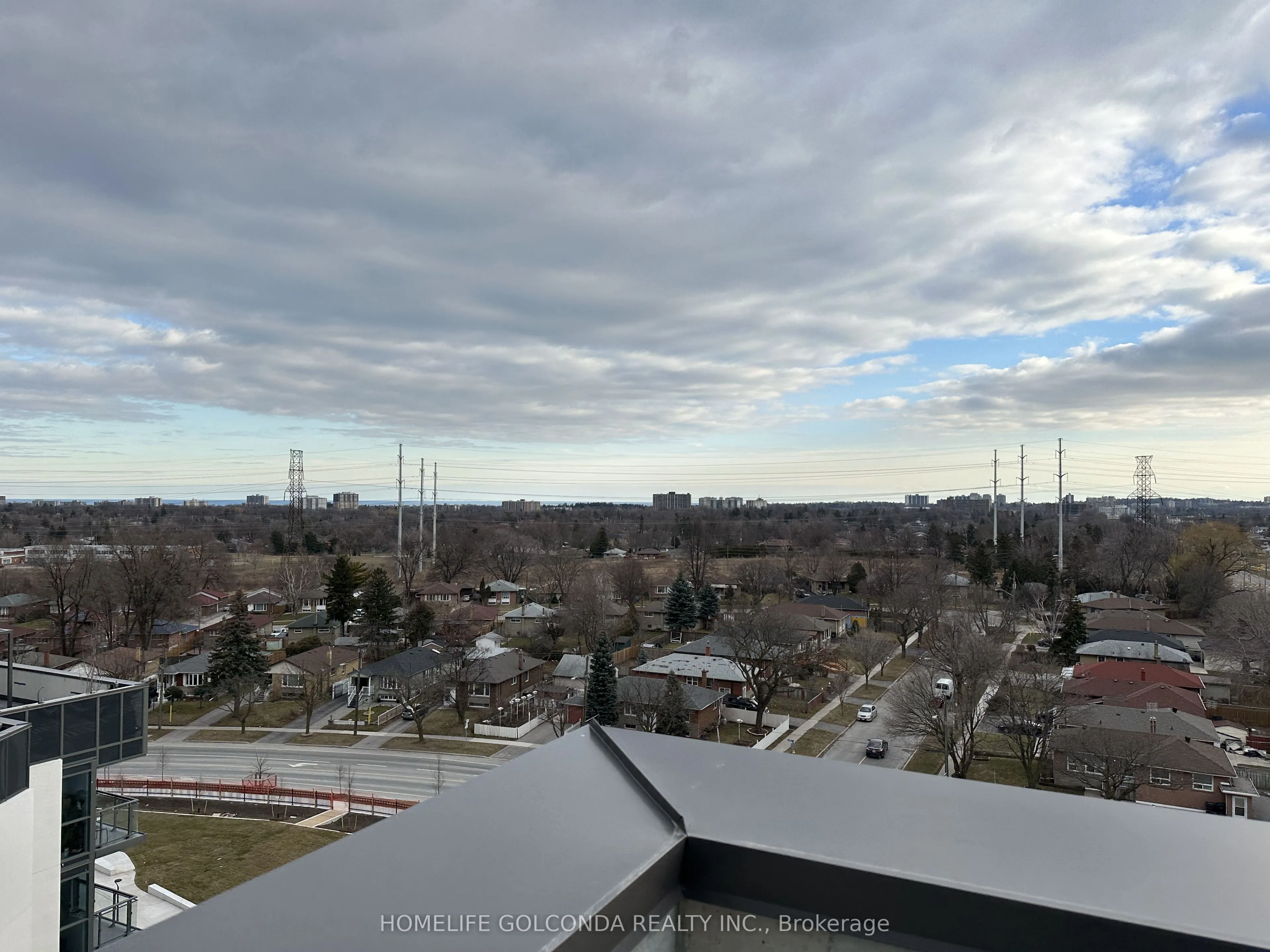 20 Meadowglen Place #905
