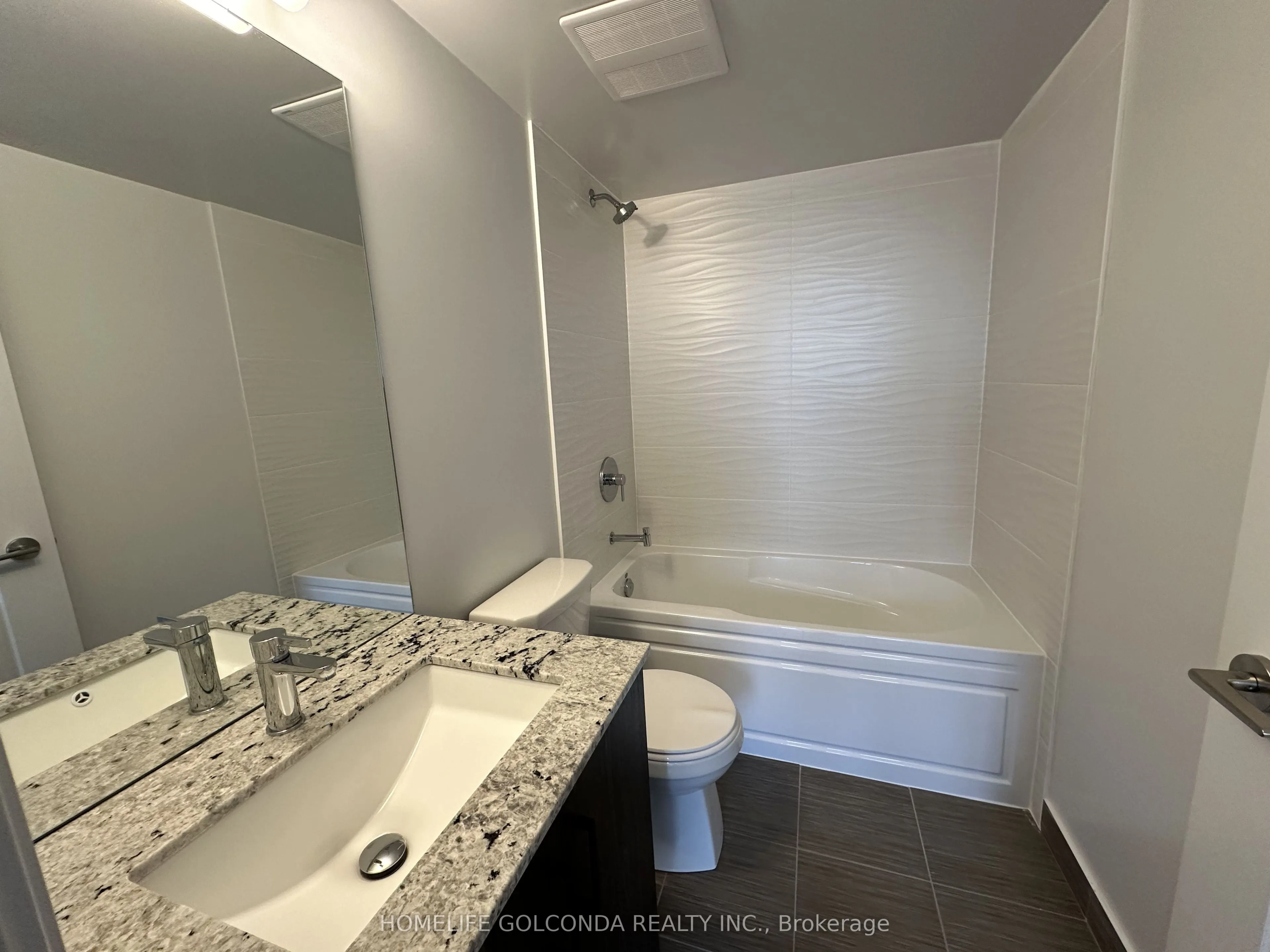 20 Meadowglen Place #905