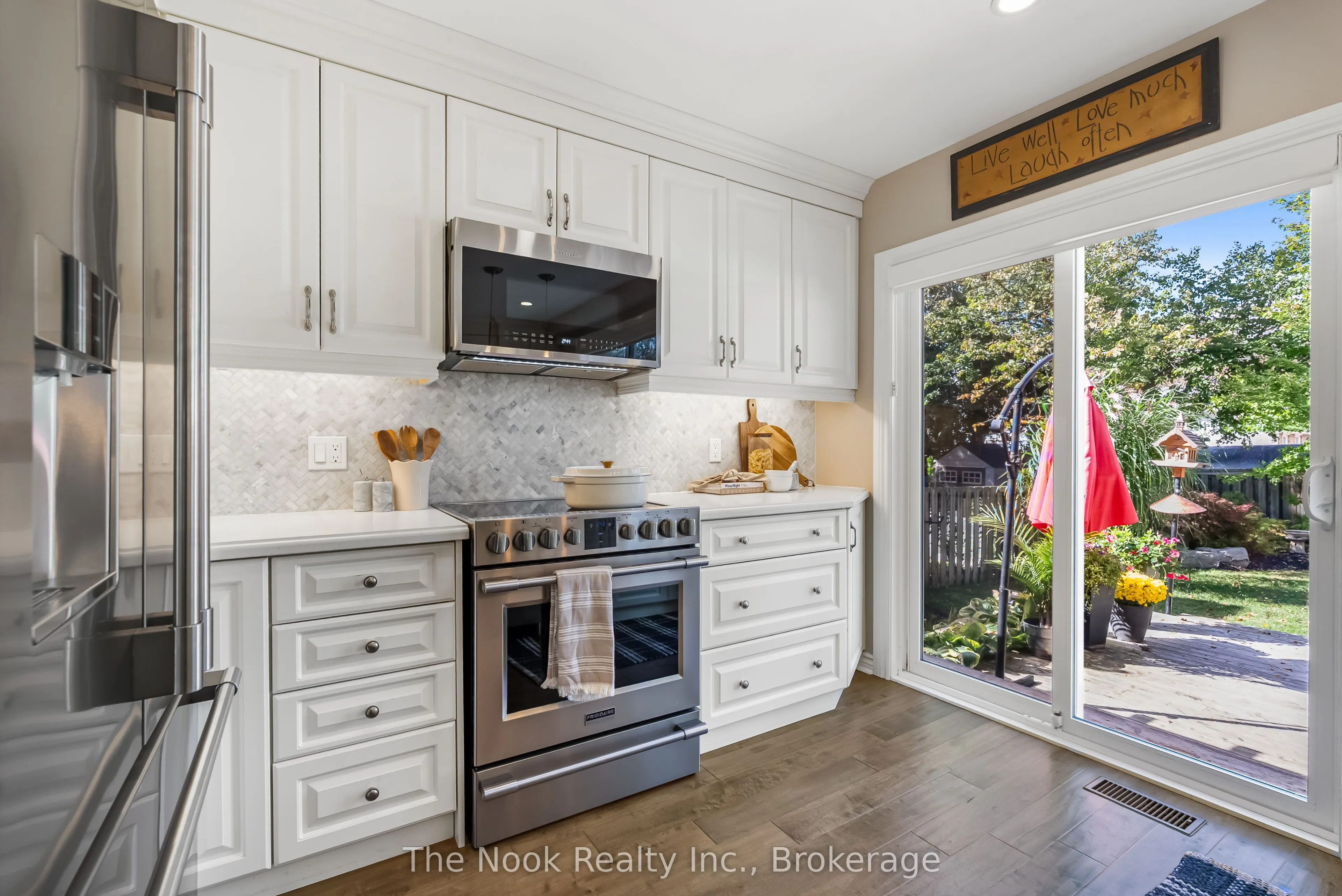 648 Berwick Crescent