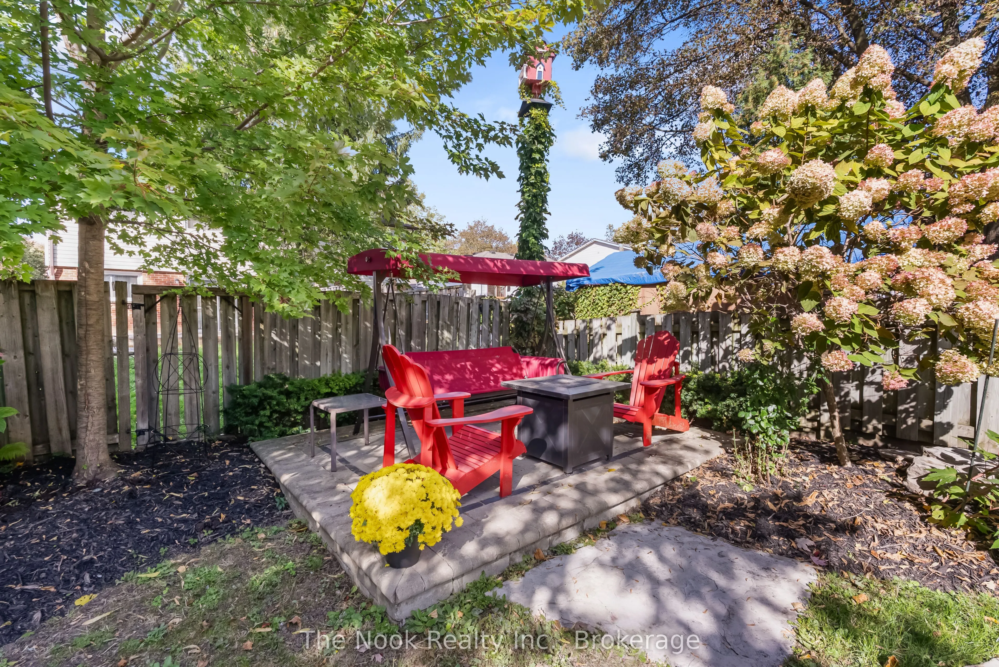 648 Berwick Crescent