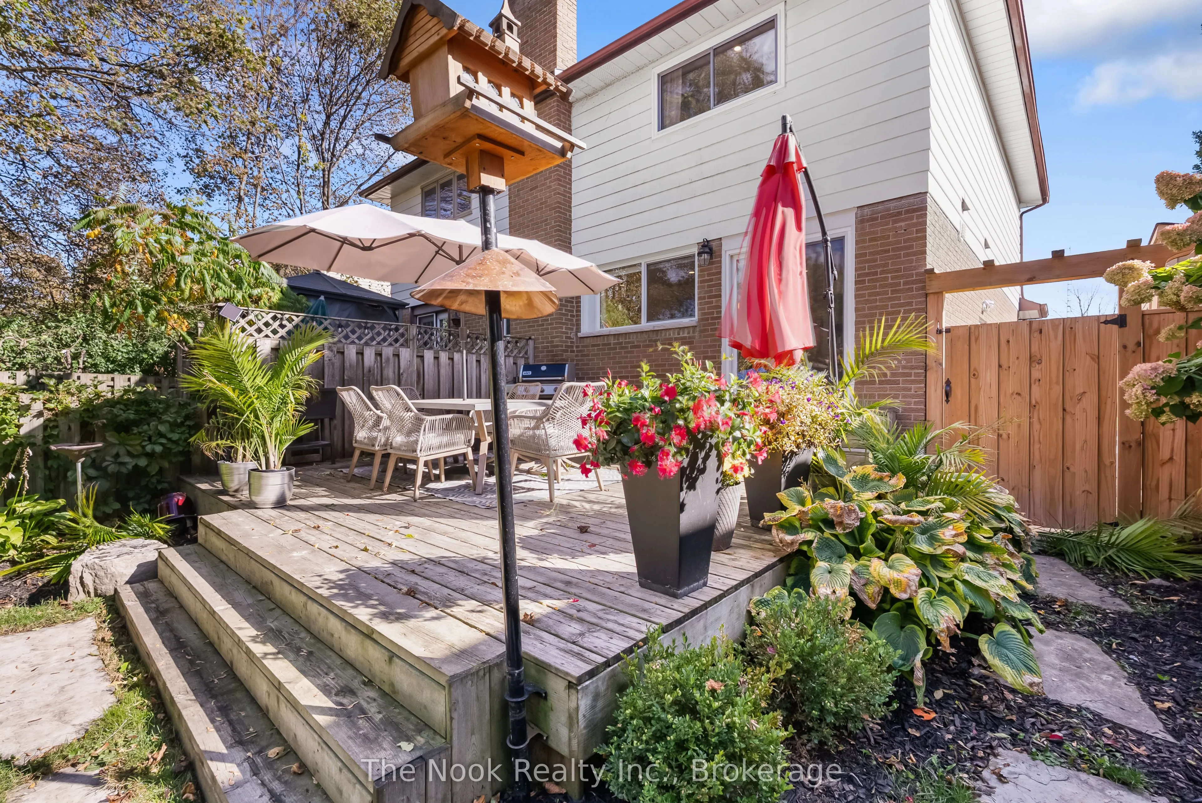 648 Berwick Crescent