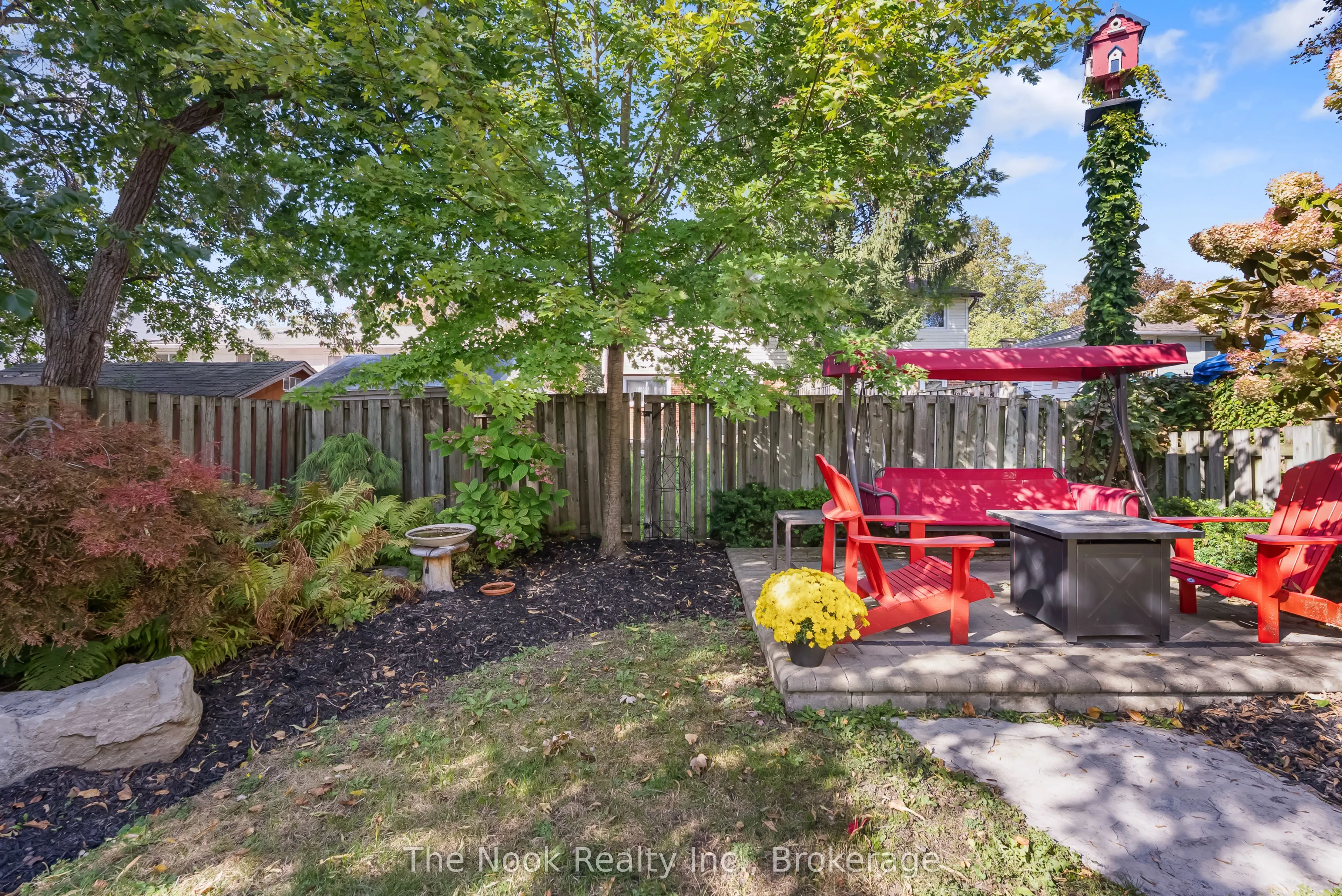 648 Berwick Crescent