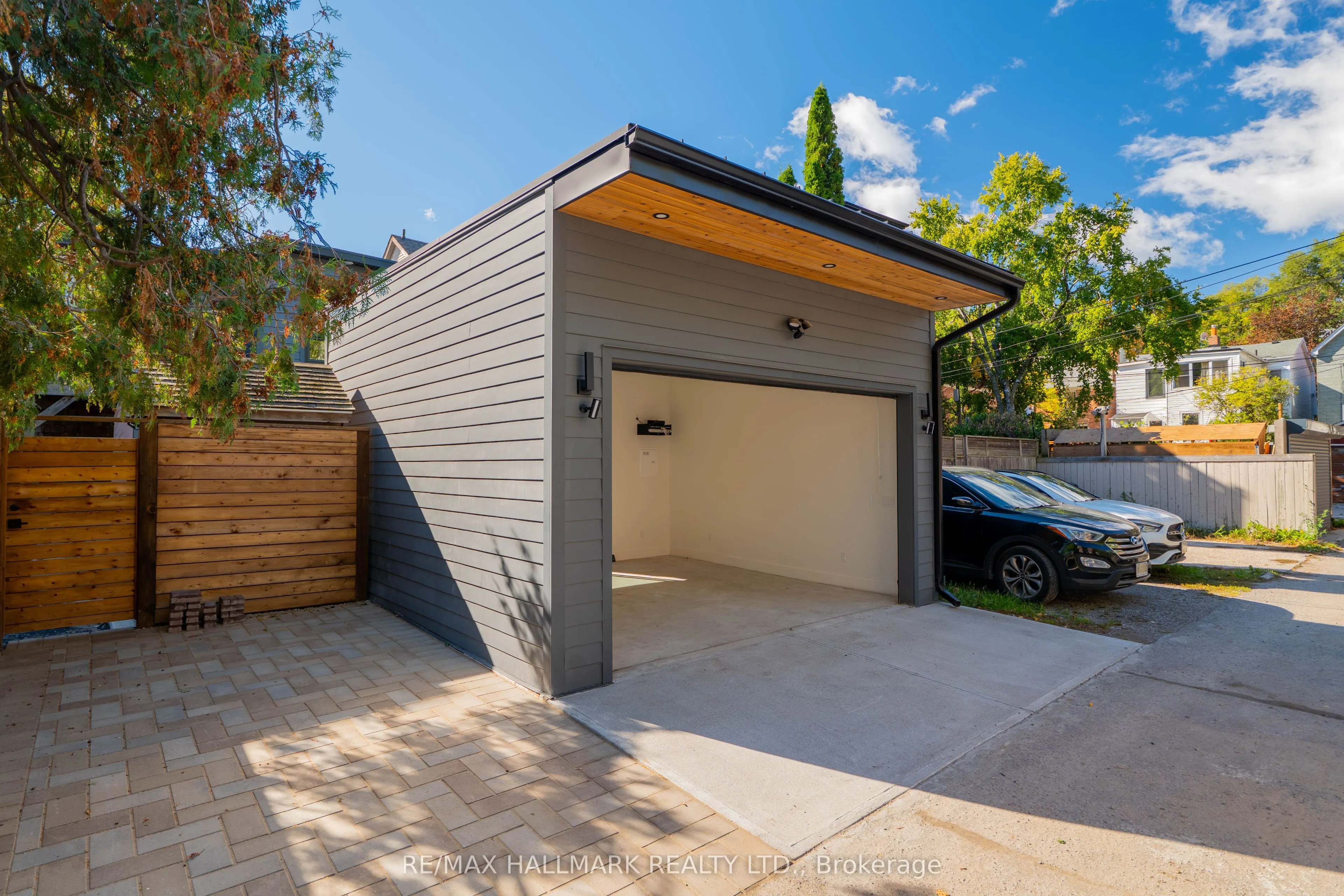 130 Simpson Avenue