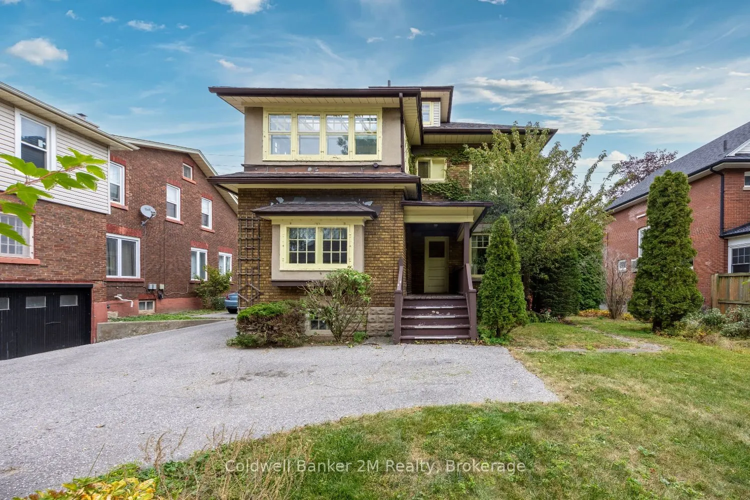 408 Simcoe Street N