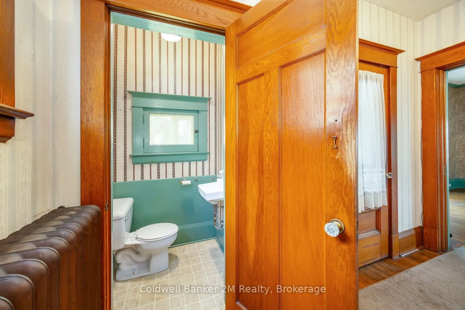 408 Simcoe Street N